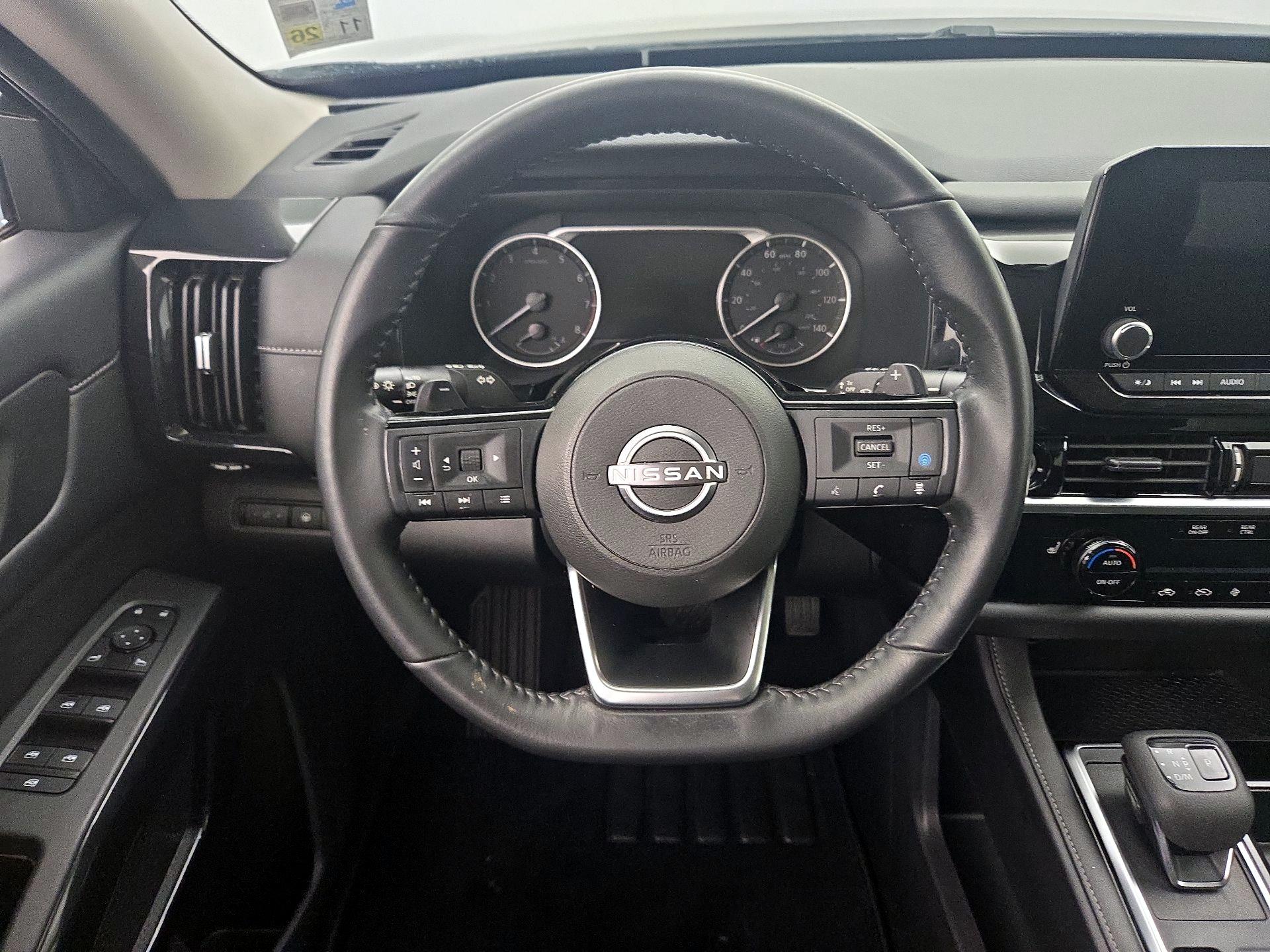 Thumbnail: 2023 Nissan Pathfinder - 10