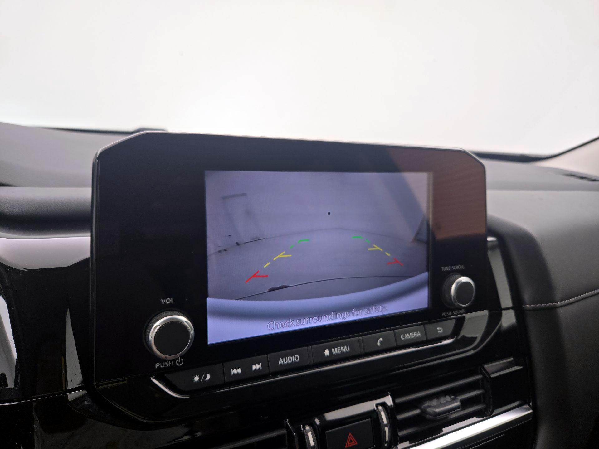 Thumbnail: 2023 Nissan Pathfinder - 14