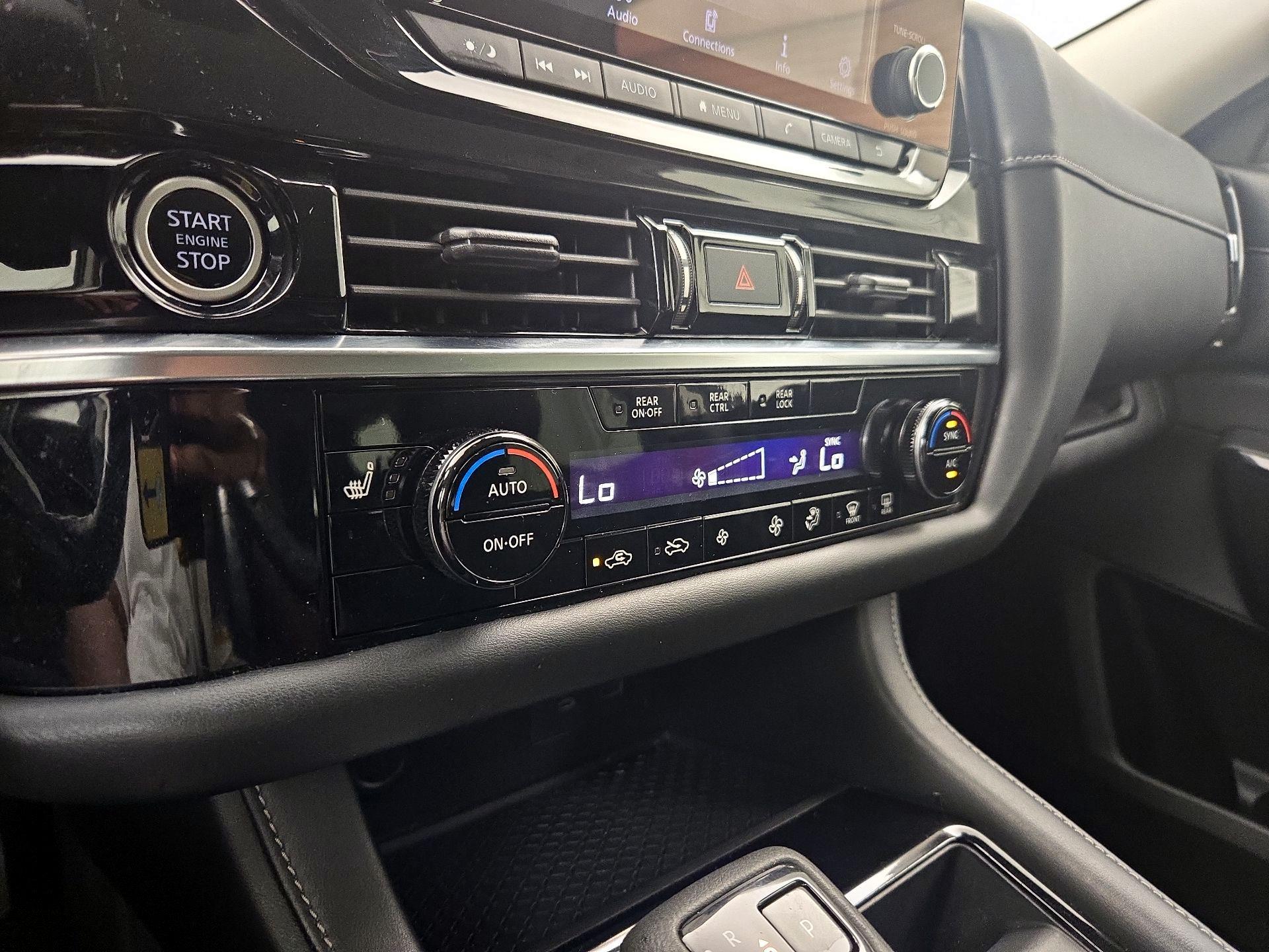 Thumbnail: 2023 Nissan Pathfinder - 16