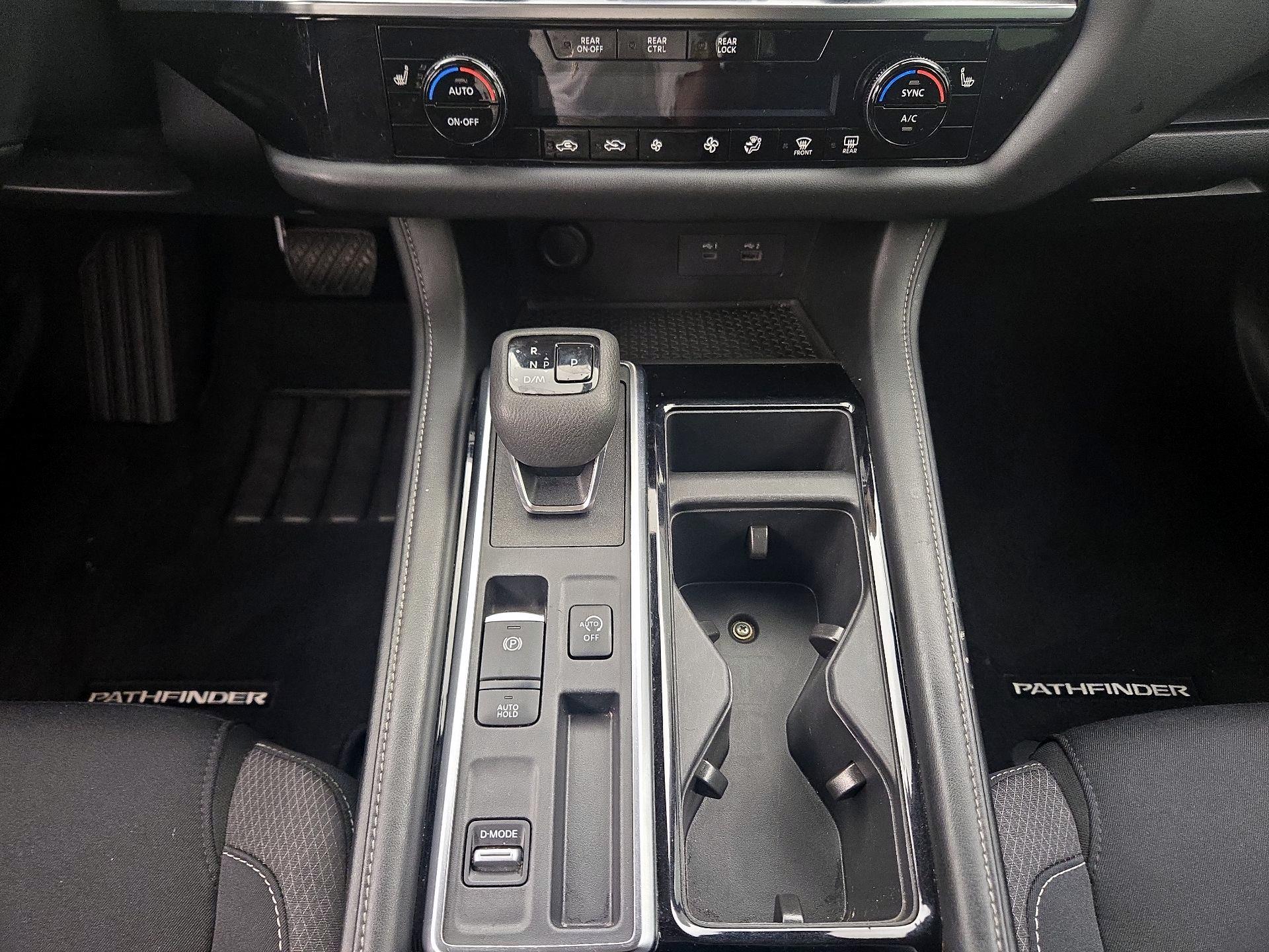 Thumbnail: 2023 Nissan Pathfinder - 17