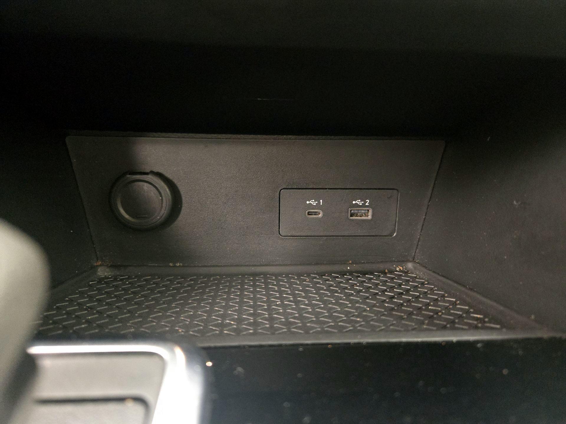 Thumbnail: 2023 Nissan Pathfinder - 18