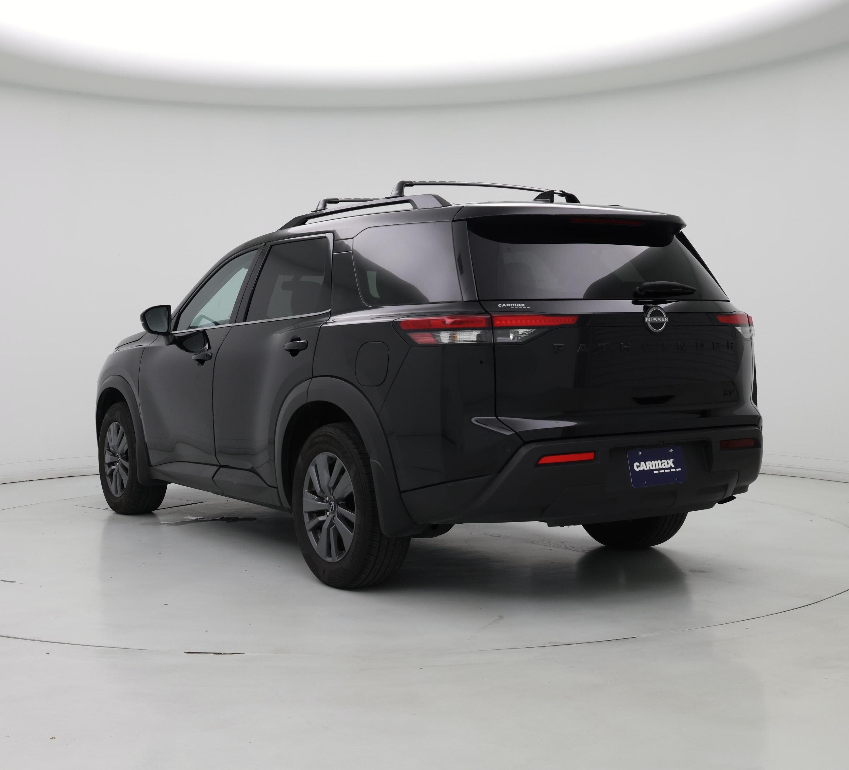 Thumbnail: 2023 Nissan Pathfinder - 2