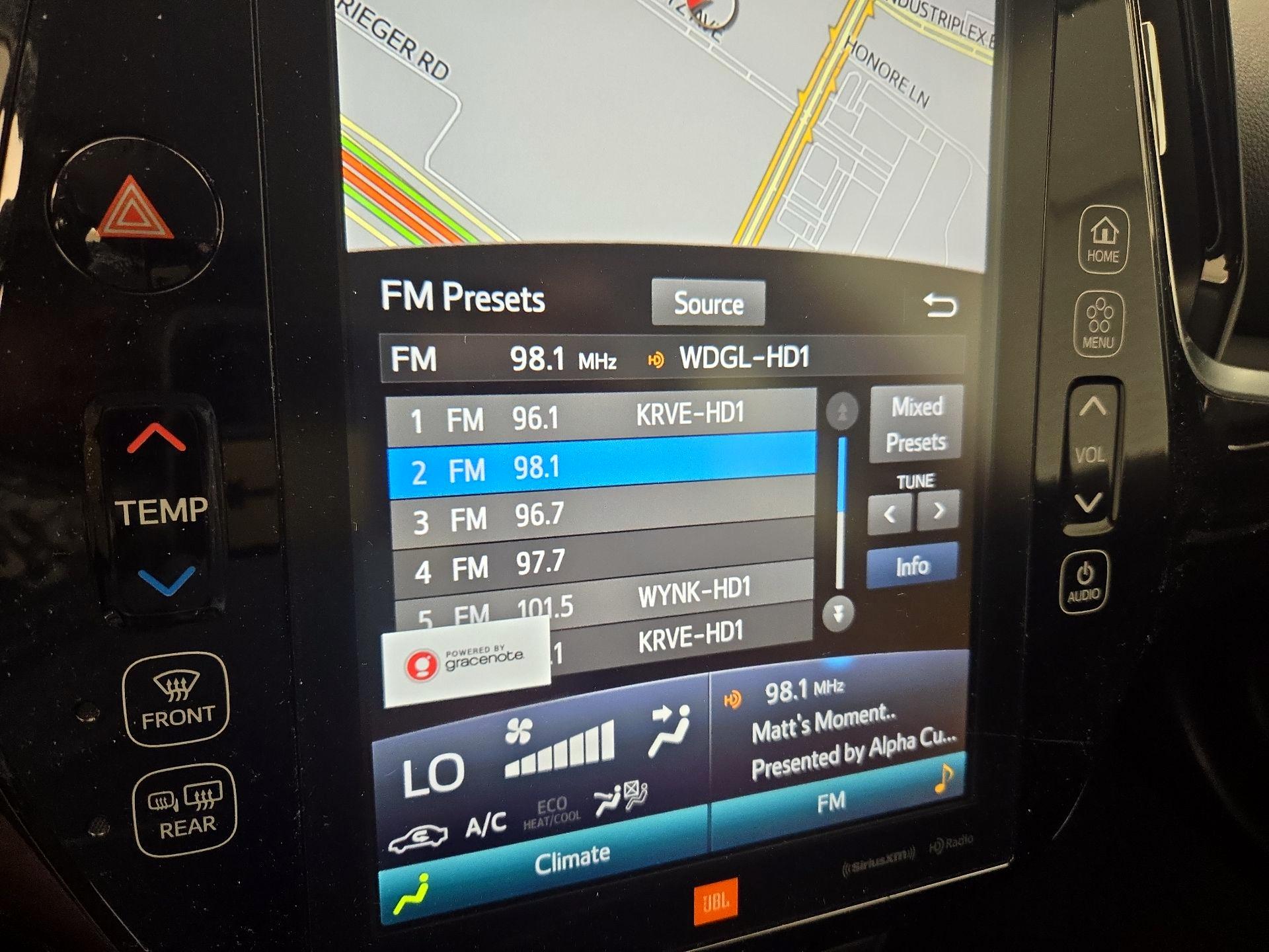 Thumbnail: 2021 Toyota Prius Prime - 16