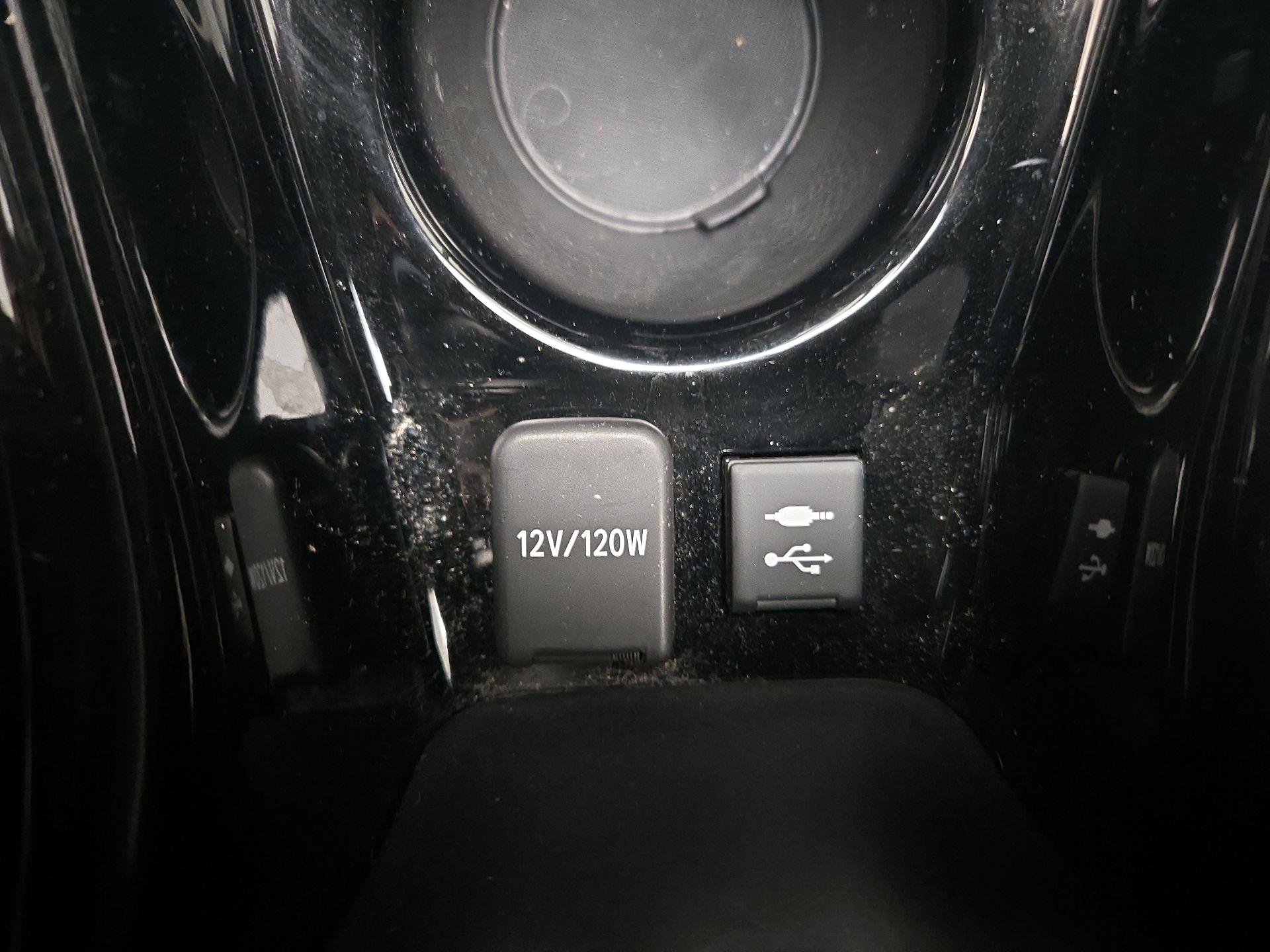 Thumbnail: 2021 Toyota Prius Prime - 19