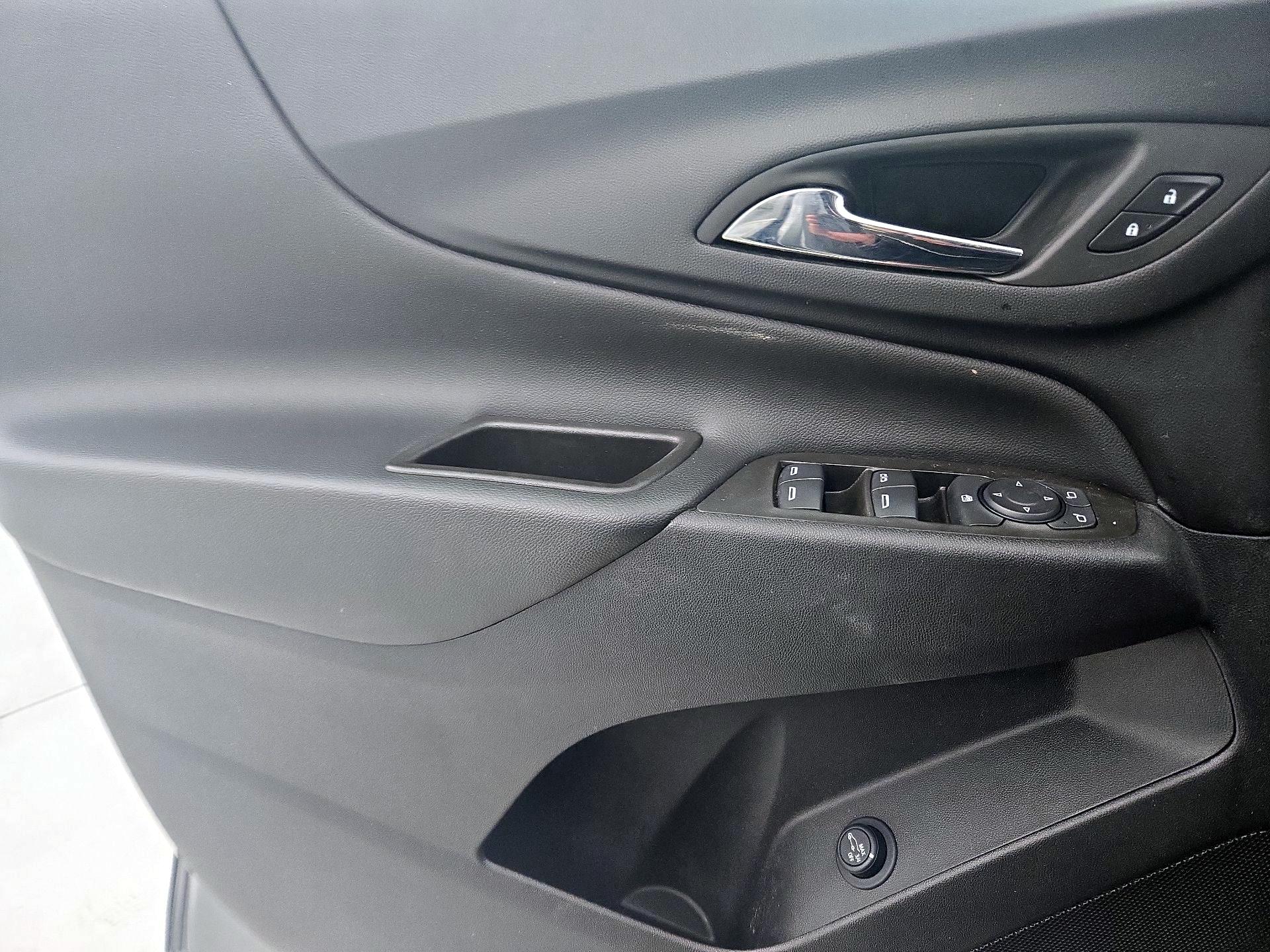 Thumbnail: 2023 Chevrolet Equinox - 12