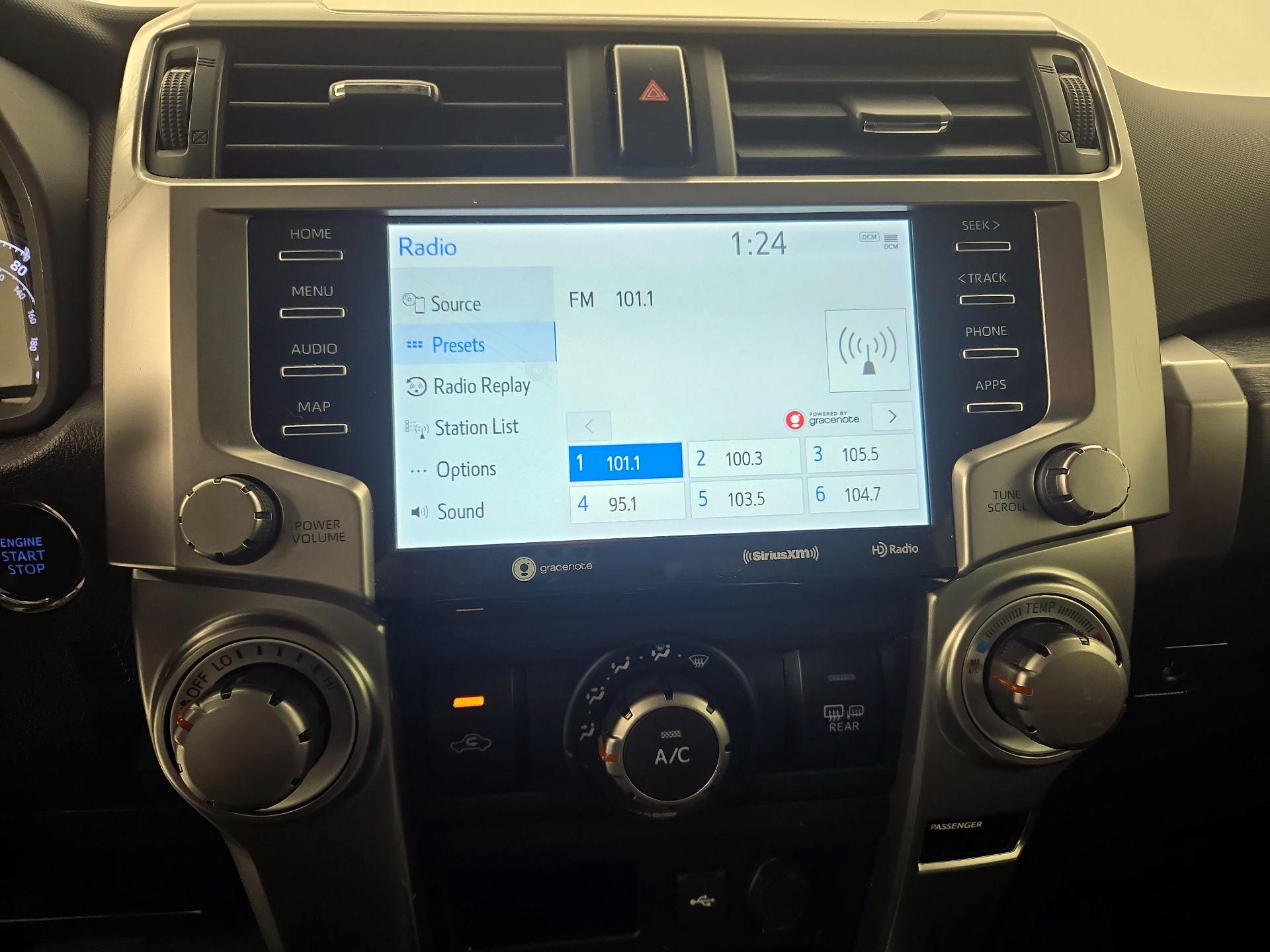 Thumbnail: 2022 Toyota 4Runner - 16