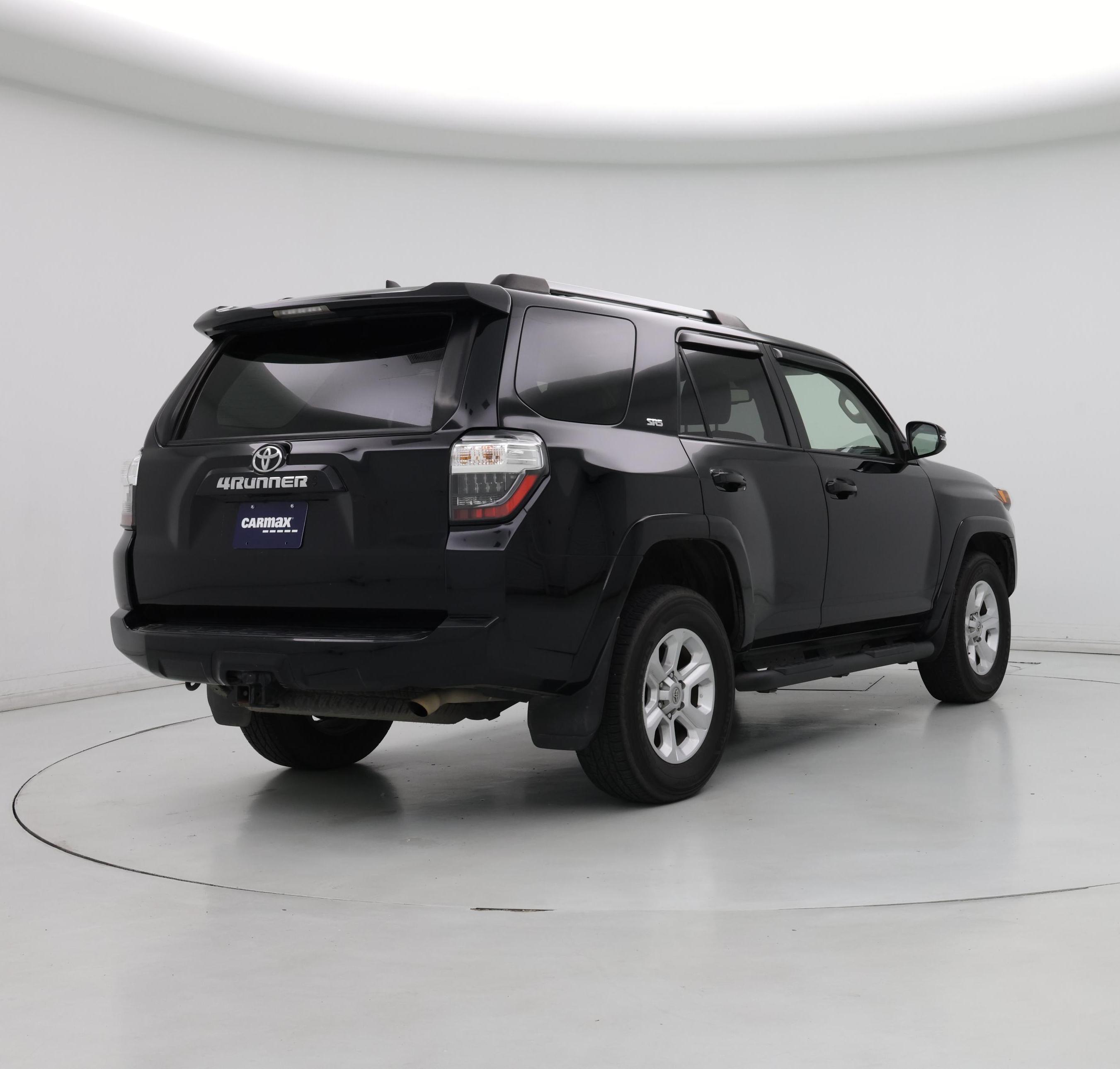 Thumbnail: 2022 Toyota 4Runner - 8