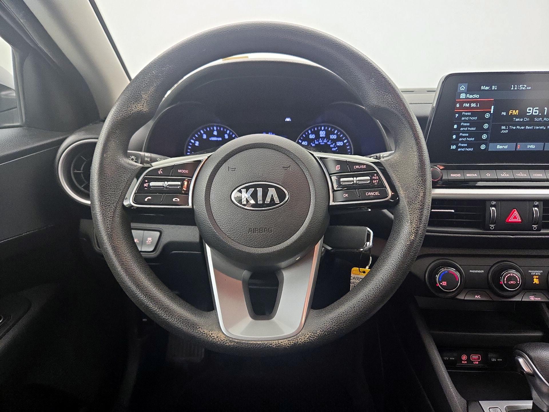Thumbnail: 2020 Kia Forte - 10