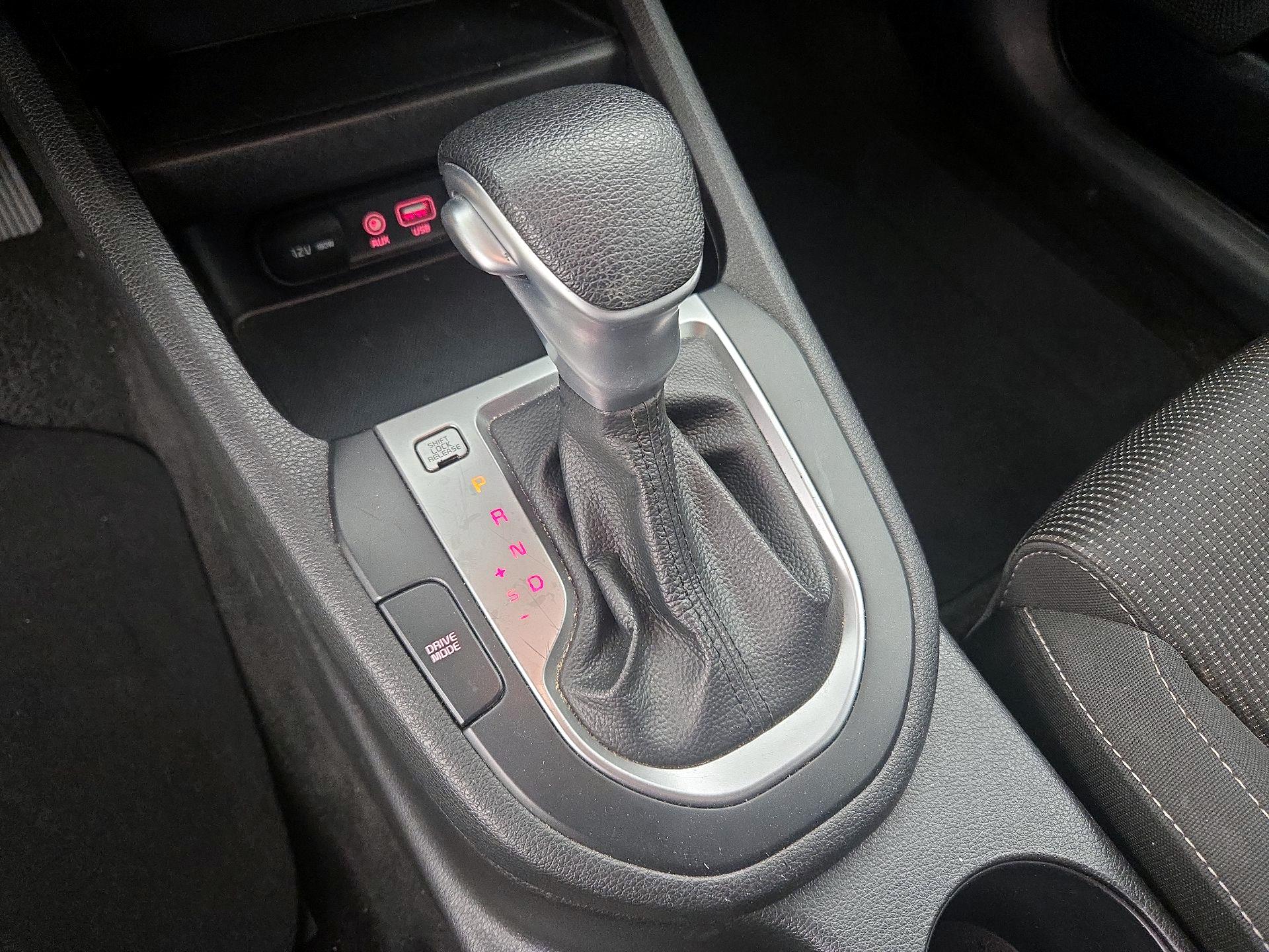 Thumbnail: 2020 Kia Forte - 17