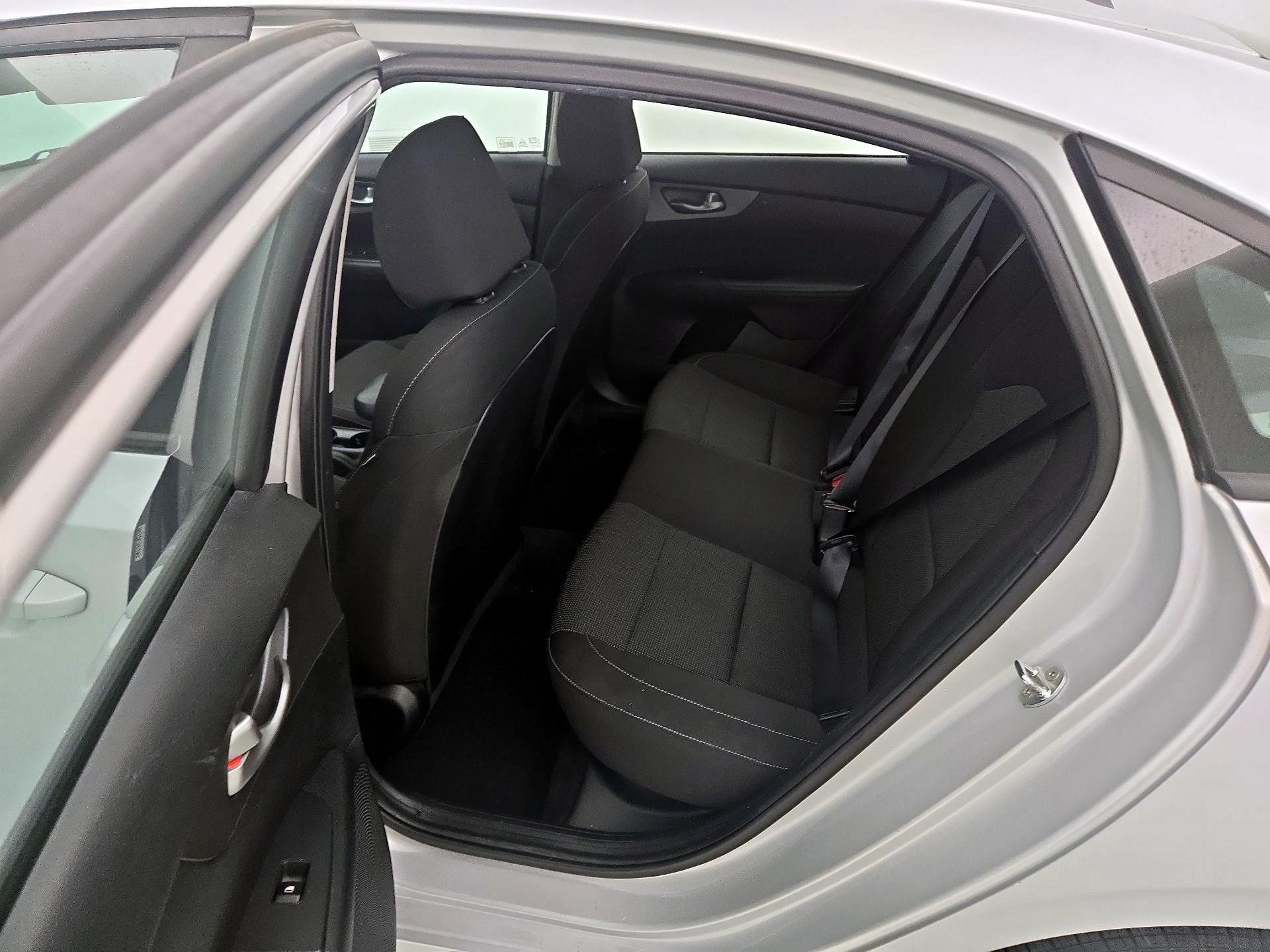 Thumbnail: 2020 Kia Forte - 19