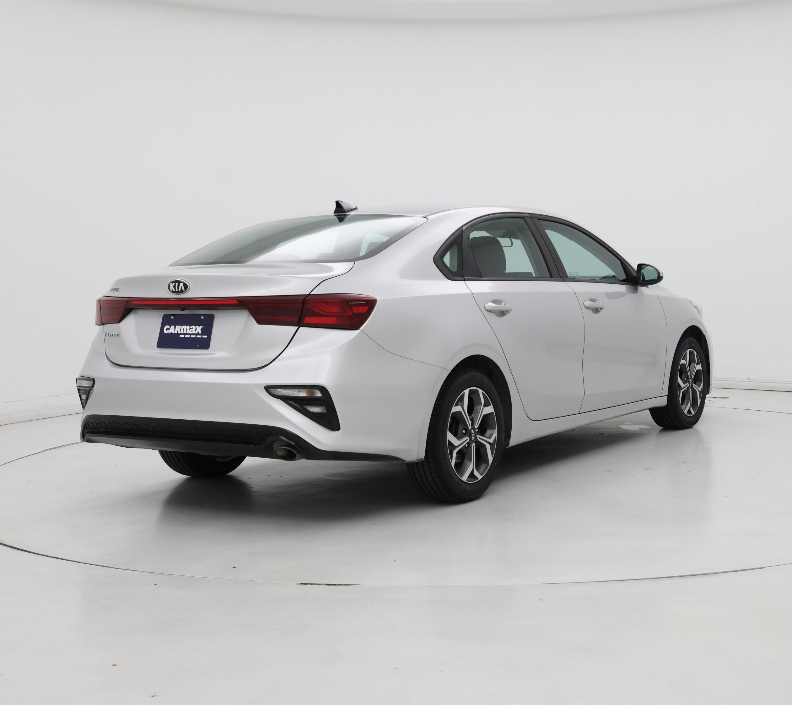 Thumbnail: 2020 Kia Forte - 8