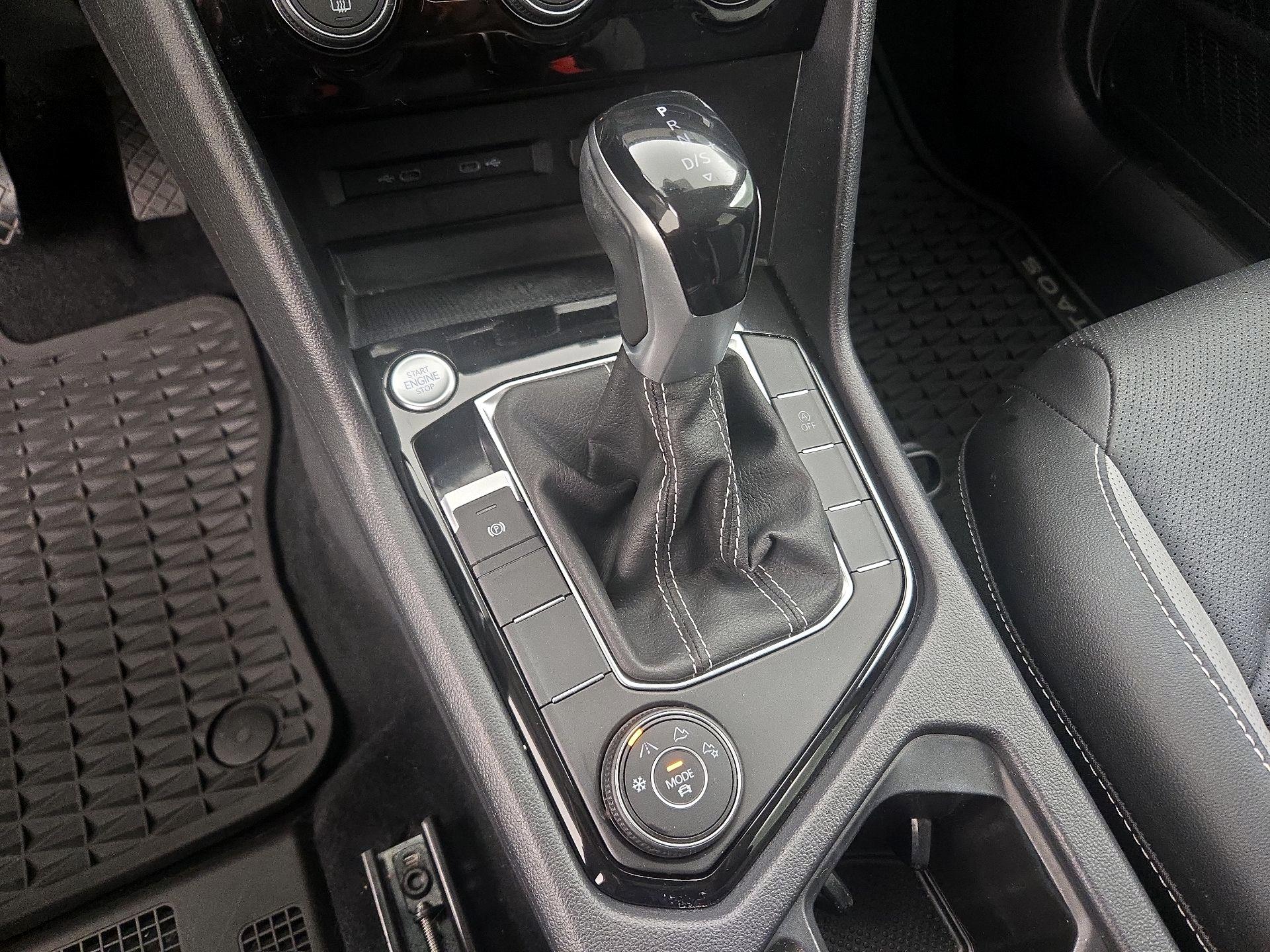 Thumbnail: 2022 Volkswagen Taos - 17