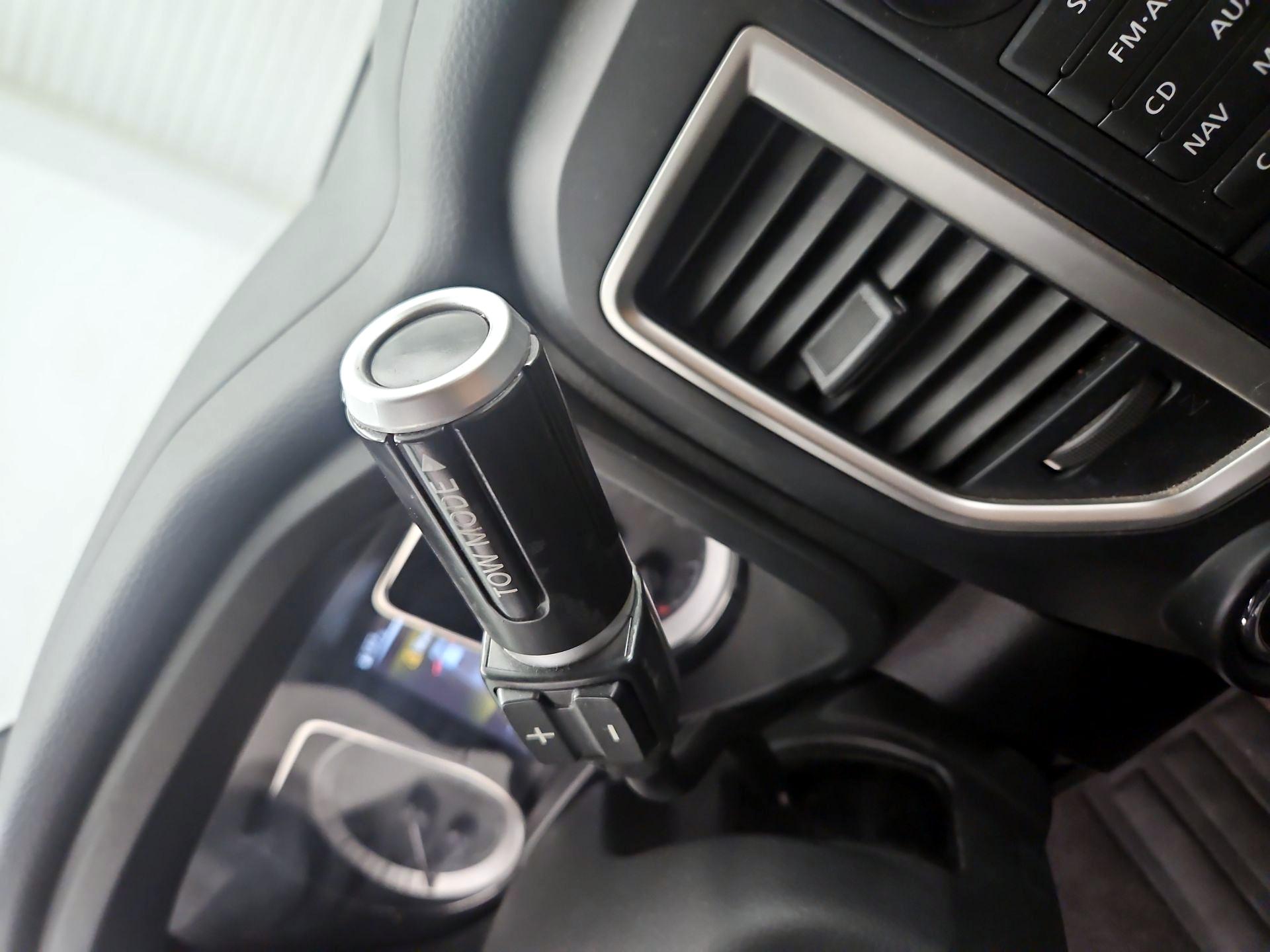 Thumbnail: 2018 Nissan Titan - 16