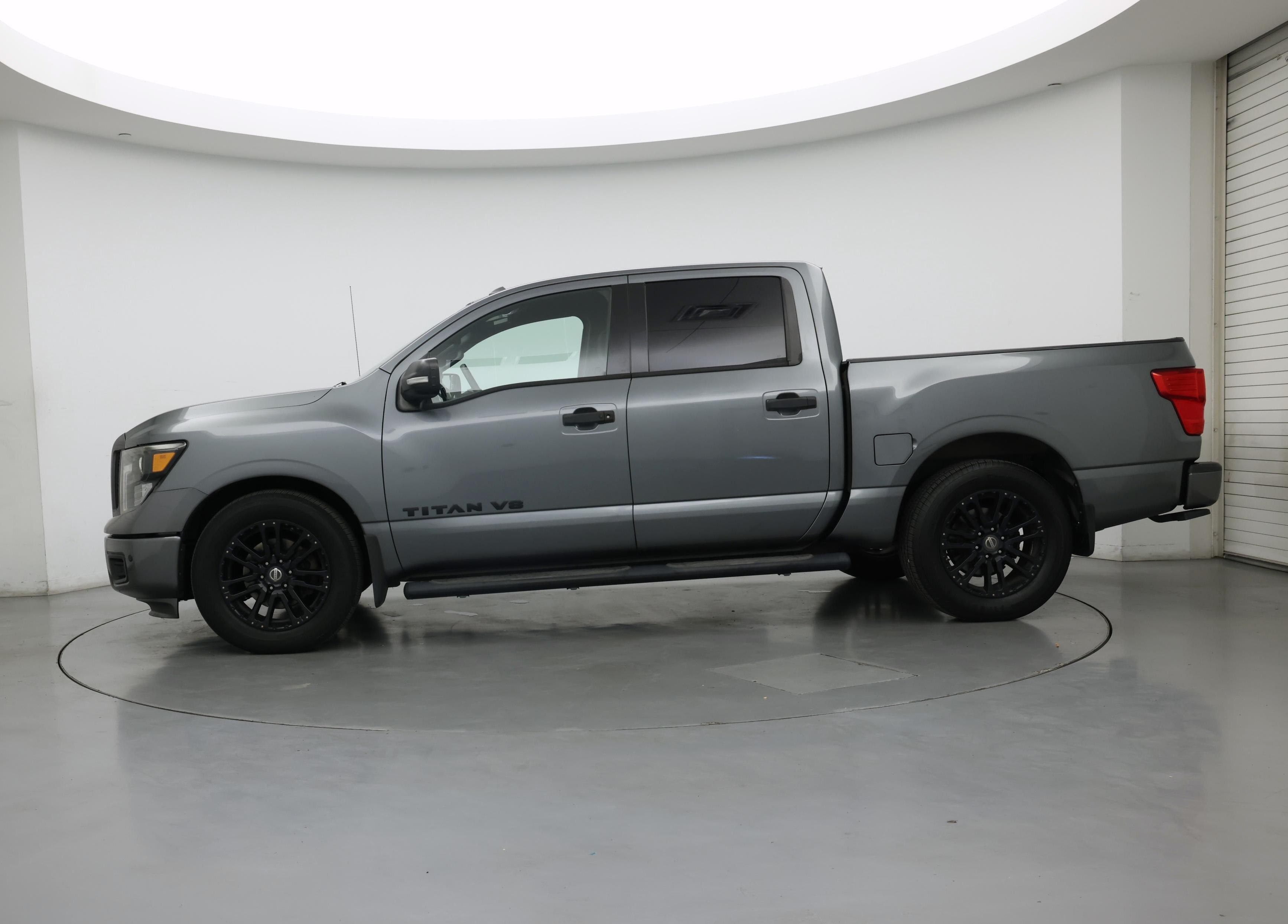 Thumbnail: 2018 Nissan Titan - 3