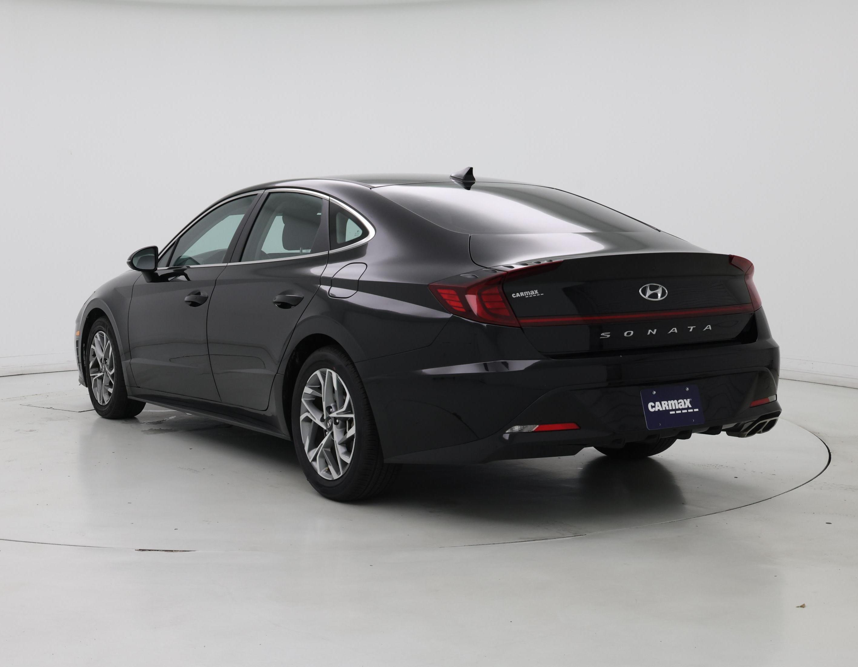 Thumbnail: 2023 Hyundai Sonata - 2