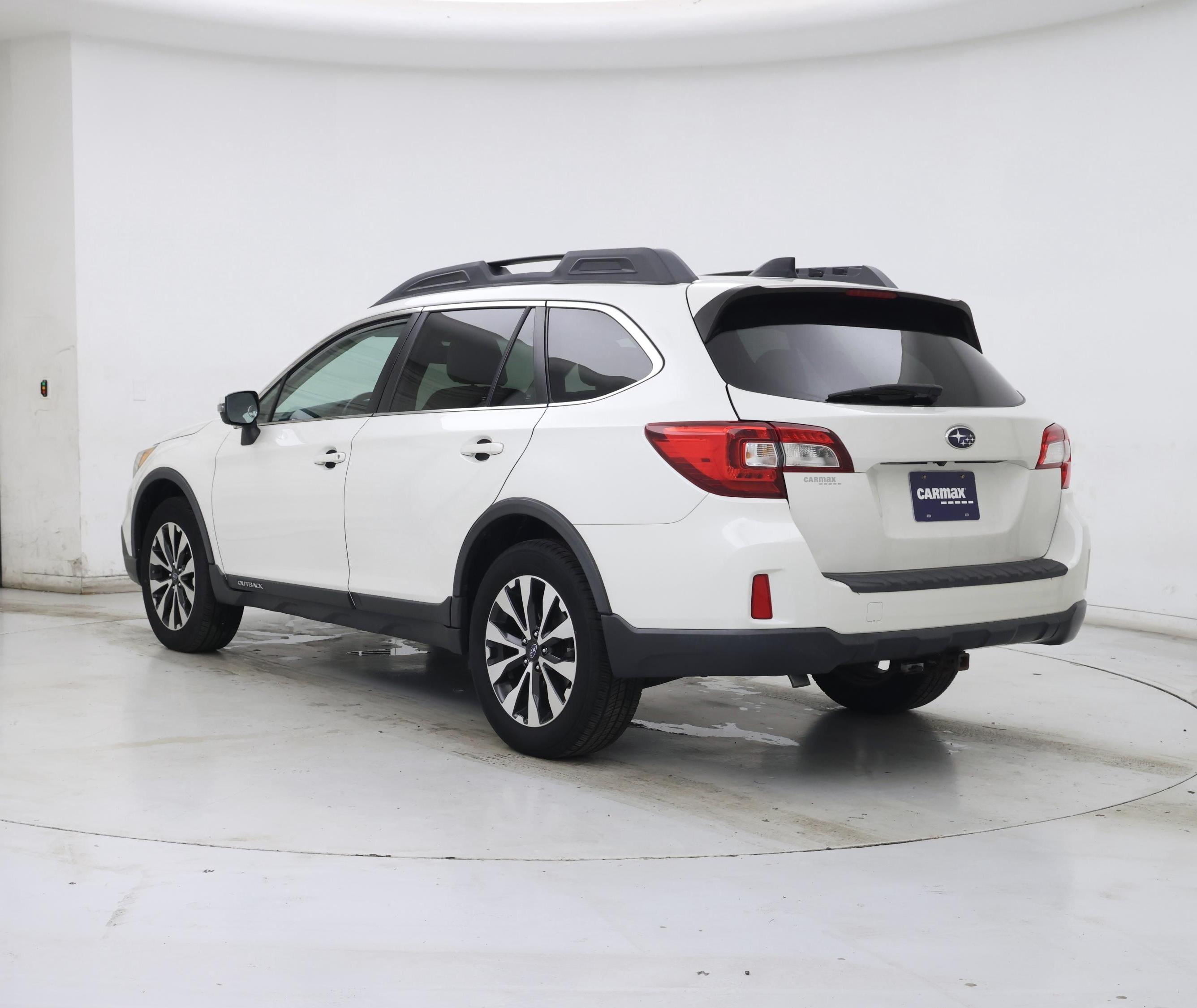 Thumbnail: 2016 Subaru Outback - 2