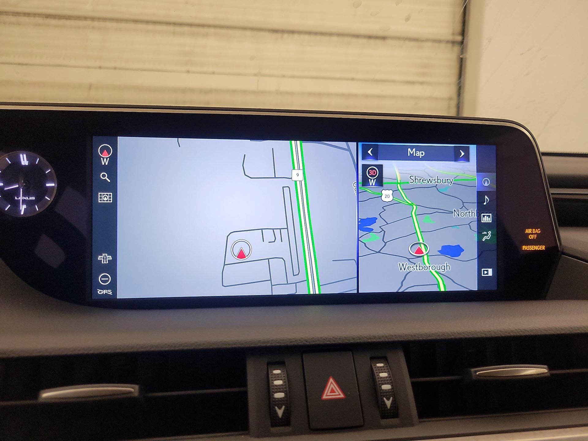 Thumbnail: 2021 Lexus ES - 14