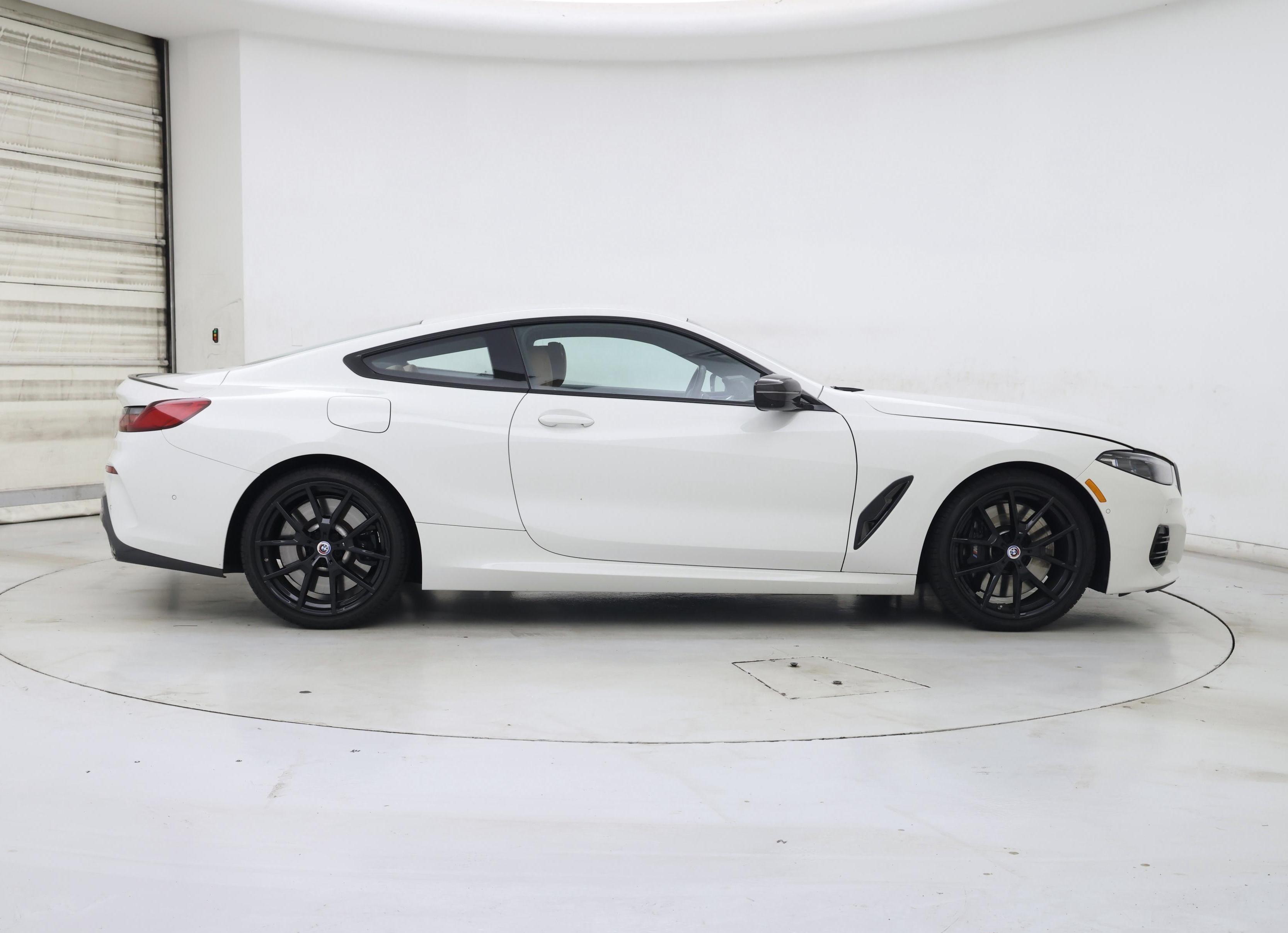 Thumbnail: 2023 BMW 8 Series - 7