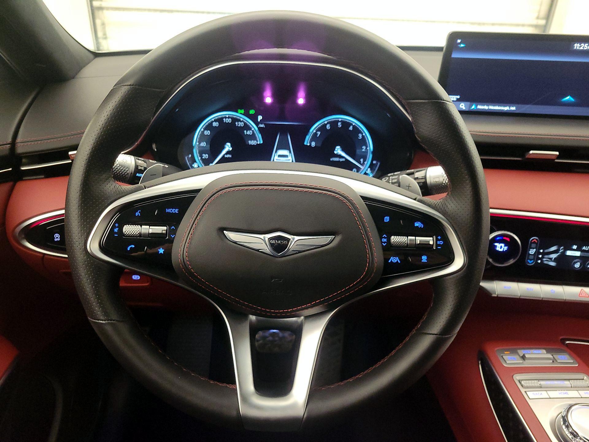 Thumbnail: 2022 Genesis GV70 - 10