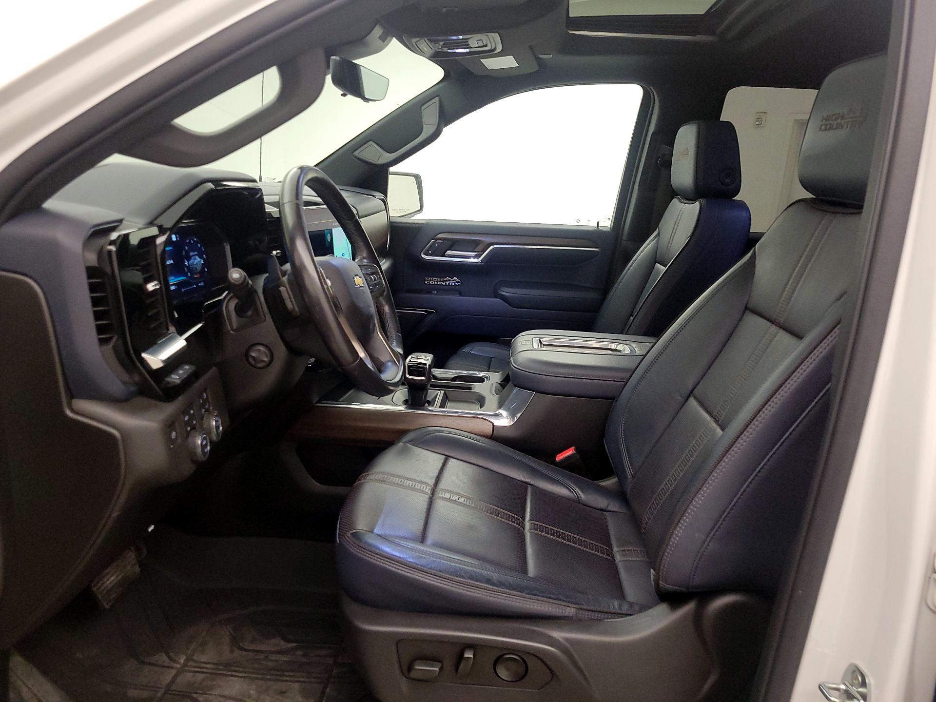 Thumbnail: 2022 Chevrolet Silverado 1500 - 11