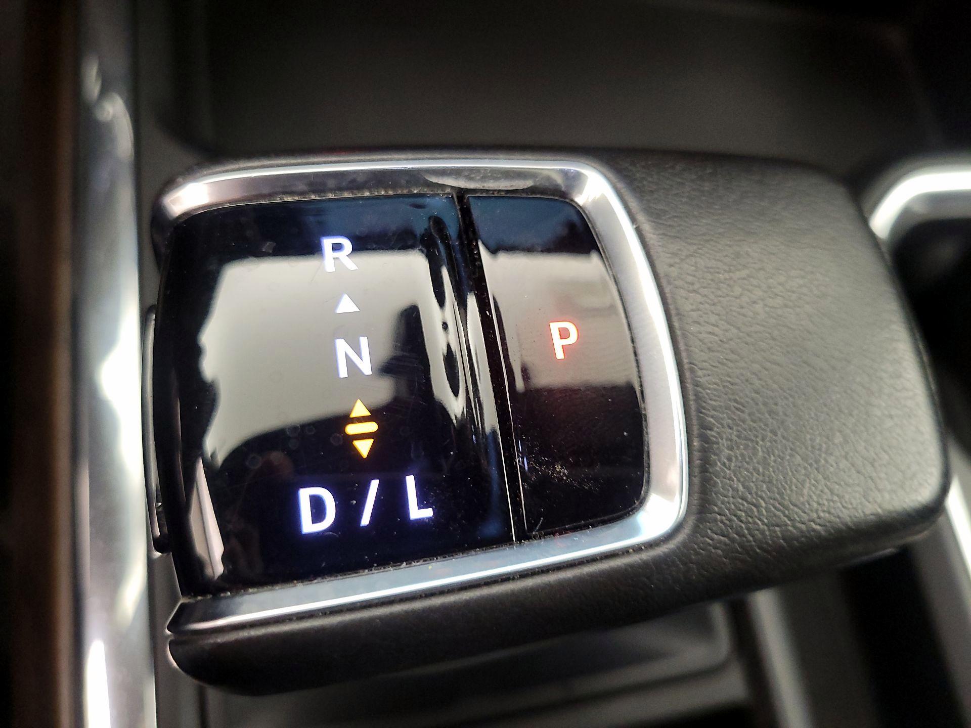 Thumbnail: 2022 Chevrolet Silverado 1500 - 17