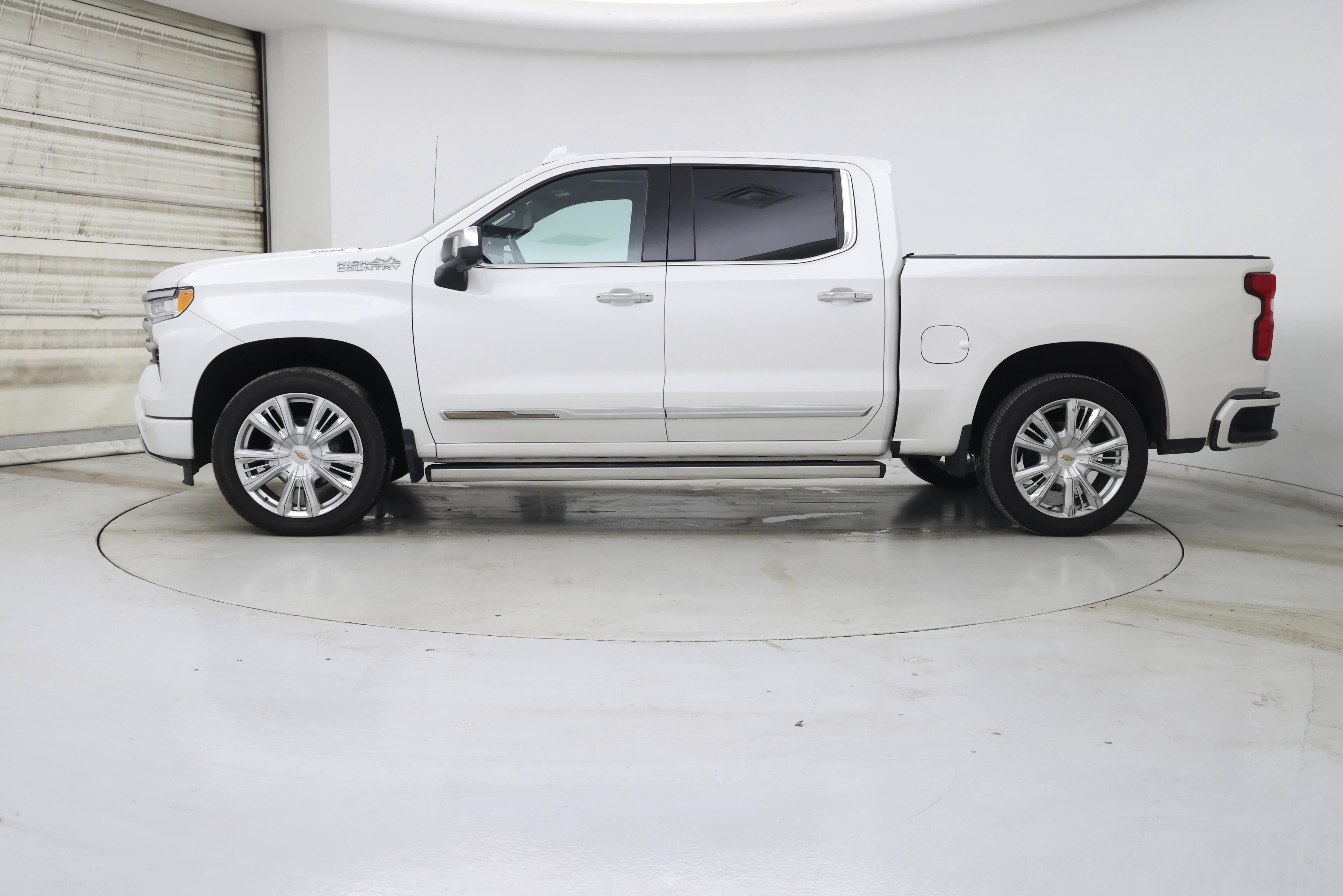 Thumbnail: 2022 Chevrolet Silverado 1500 - 3