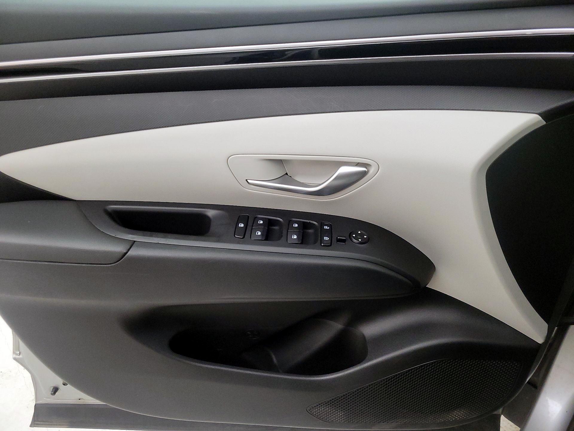 Thumbnail: 2022 Hyundai Tucson - 12