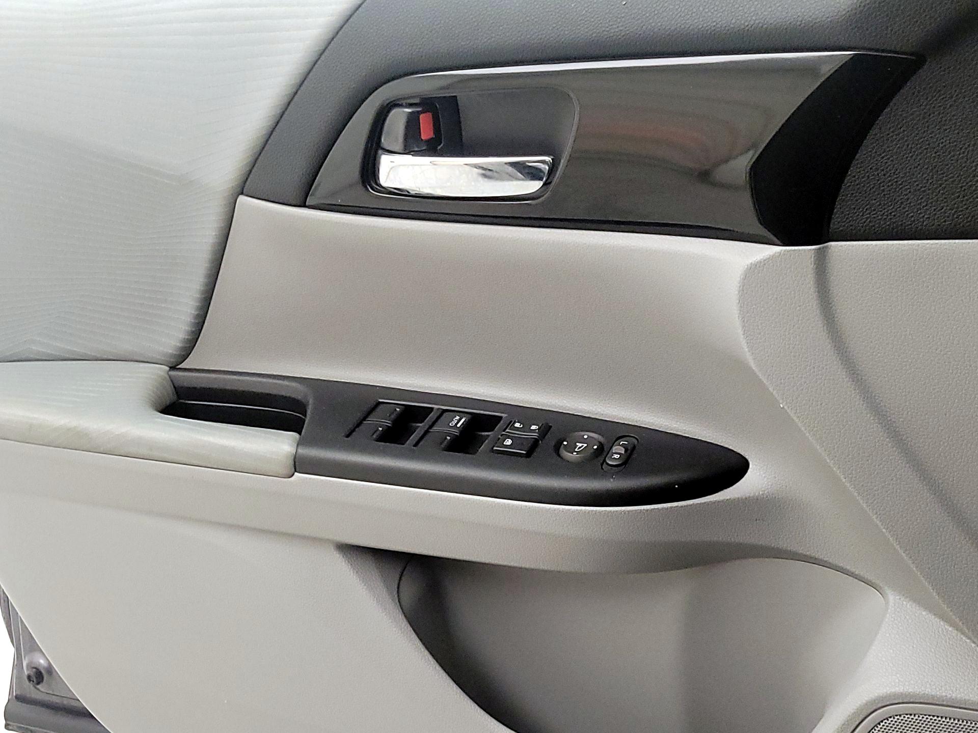 Thumbnail: 2016 Honda Accord - 12