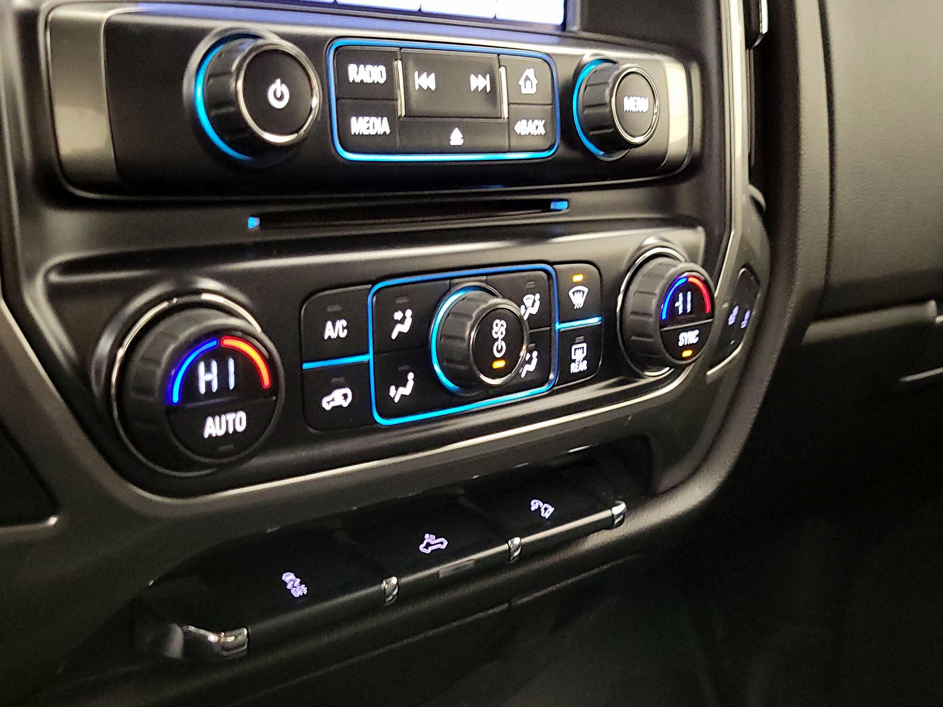 Thumbnail: 2016 Chevrolet Silverado 1500 - 16