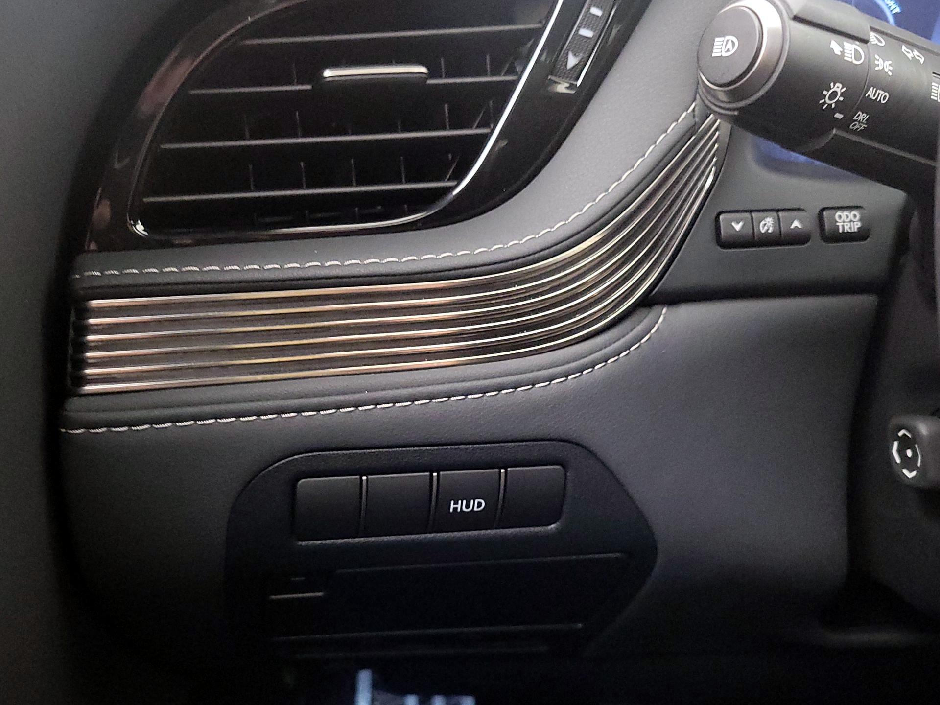 Thumbnail: 2024 Lexus LS - 13