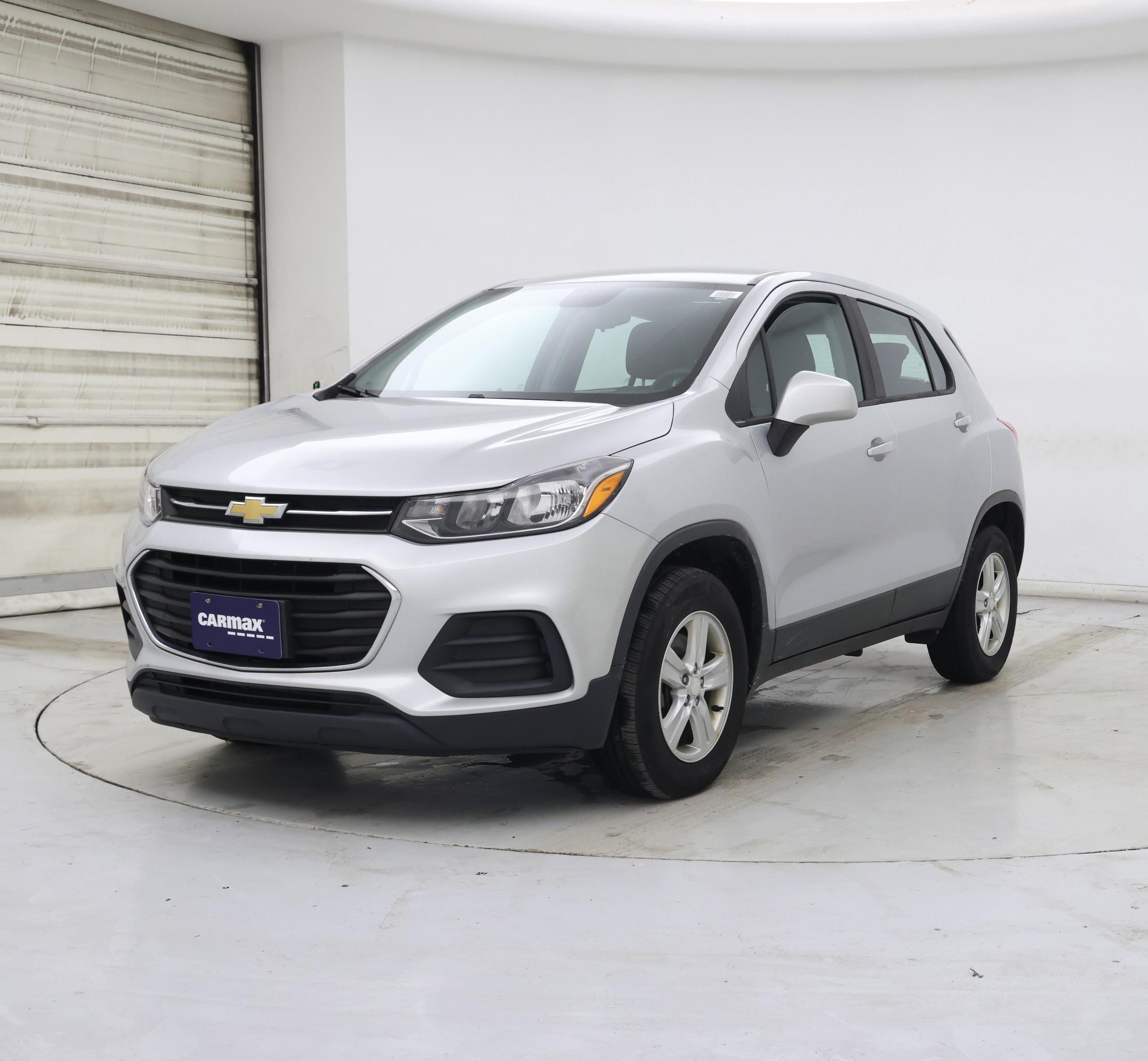 Thumbnail: 2018 Chevrolet Trax - 4