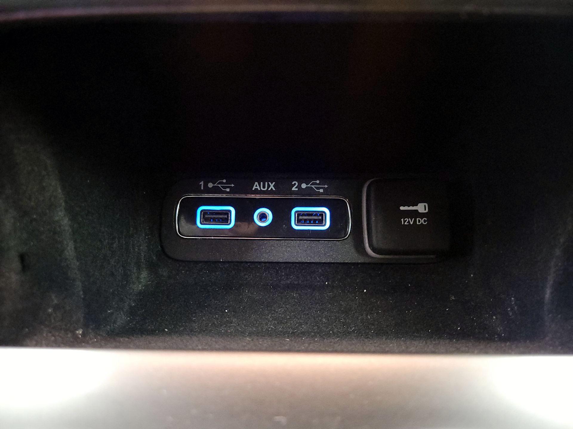 Thumbnail: 2020 Jeep Grand Cherokee - 18