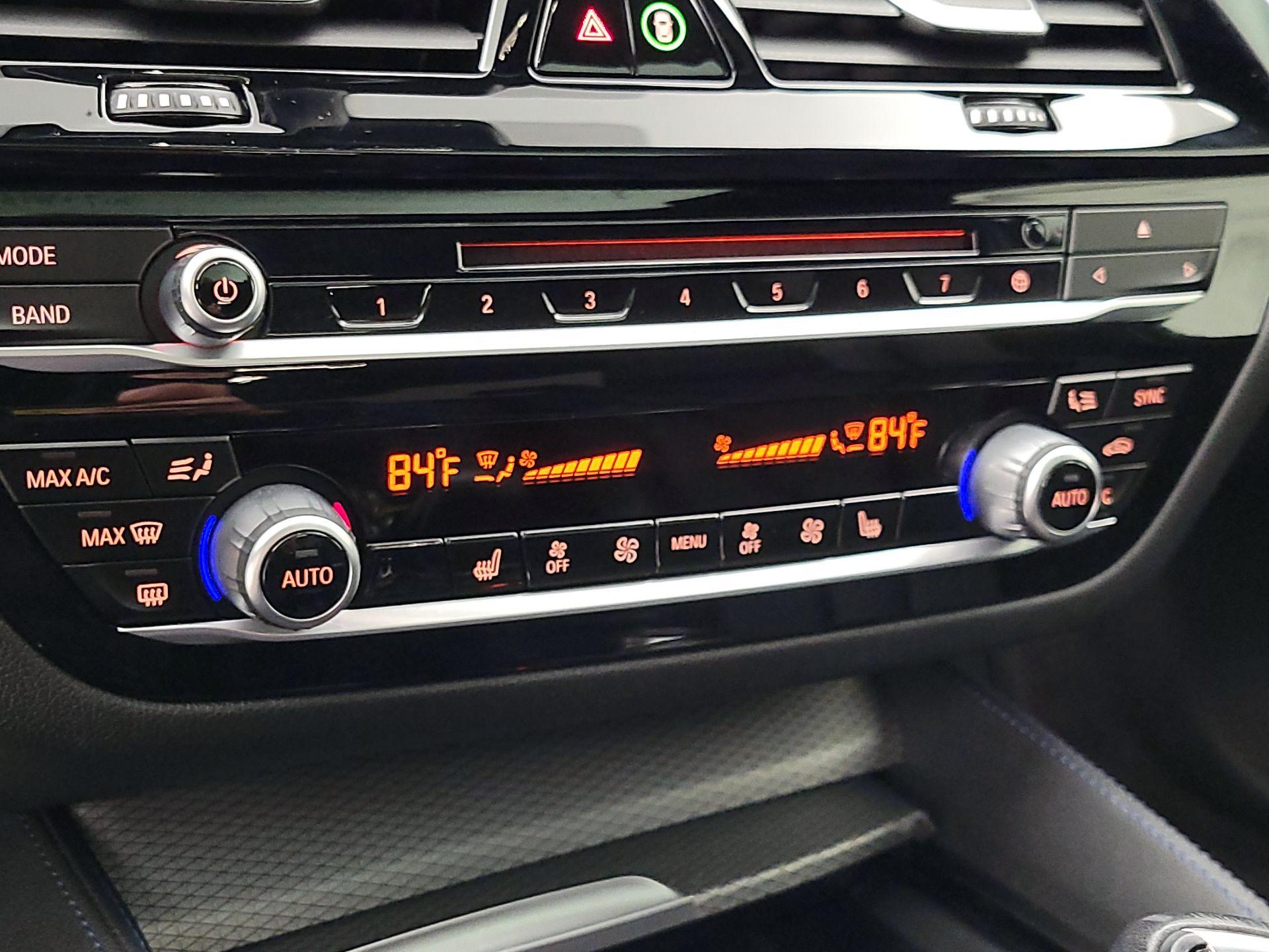 Thumbnail: 2019 BMW 5 Series - 16