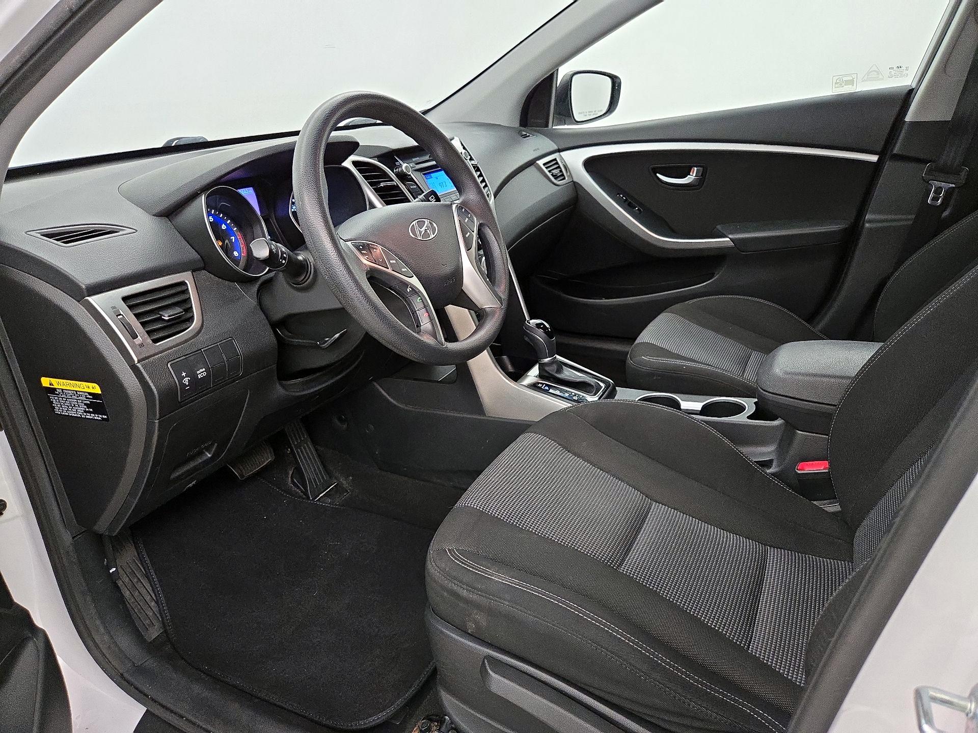 Thumbnail: 2016 Hyundai Elantra - 11