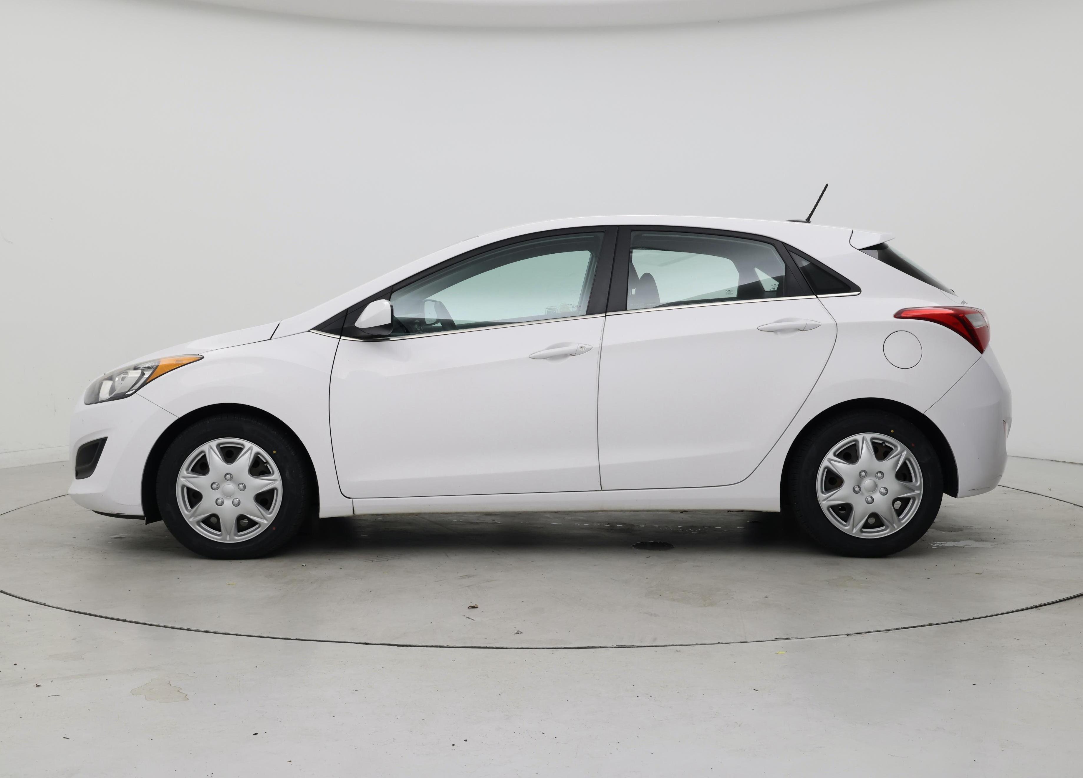 Thumbnail: 2016 Hyundai Elantra - 3