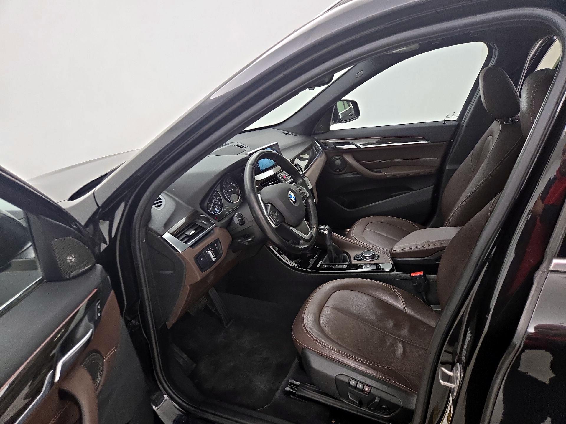 Thumbnail: 2016 BMW X1 - 11