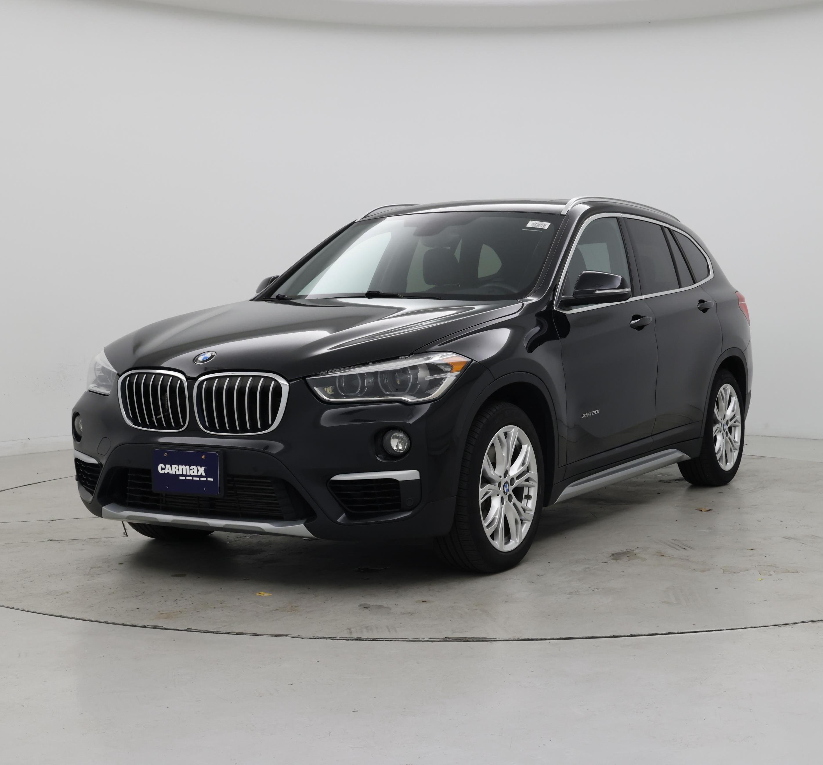 Thumbnail: 2016 BMW X1 - 4