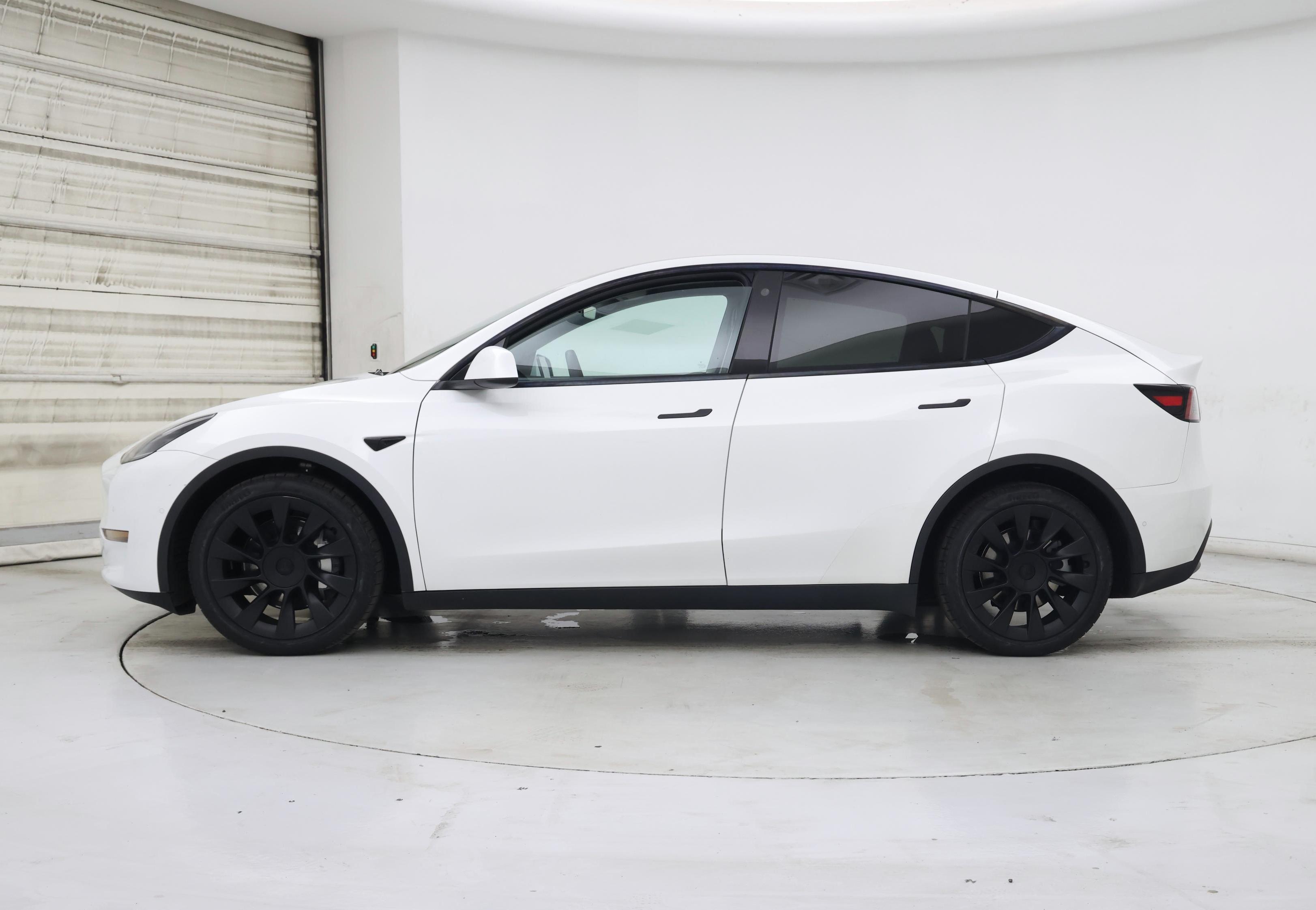 Thumbnail: 2022 Tesla Model Y - 3