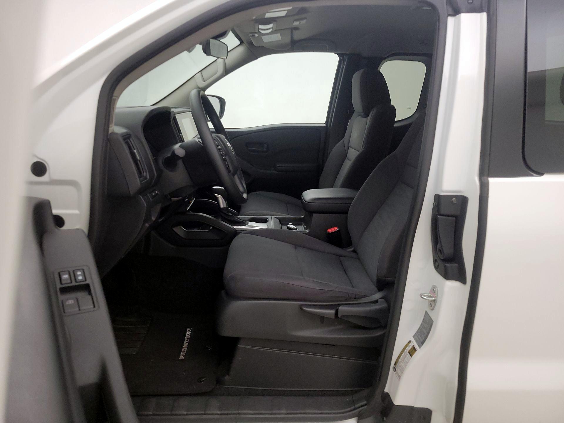 Thumbnail: 2025 Nissan Frontier - 11