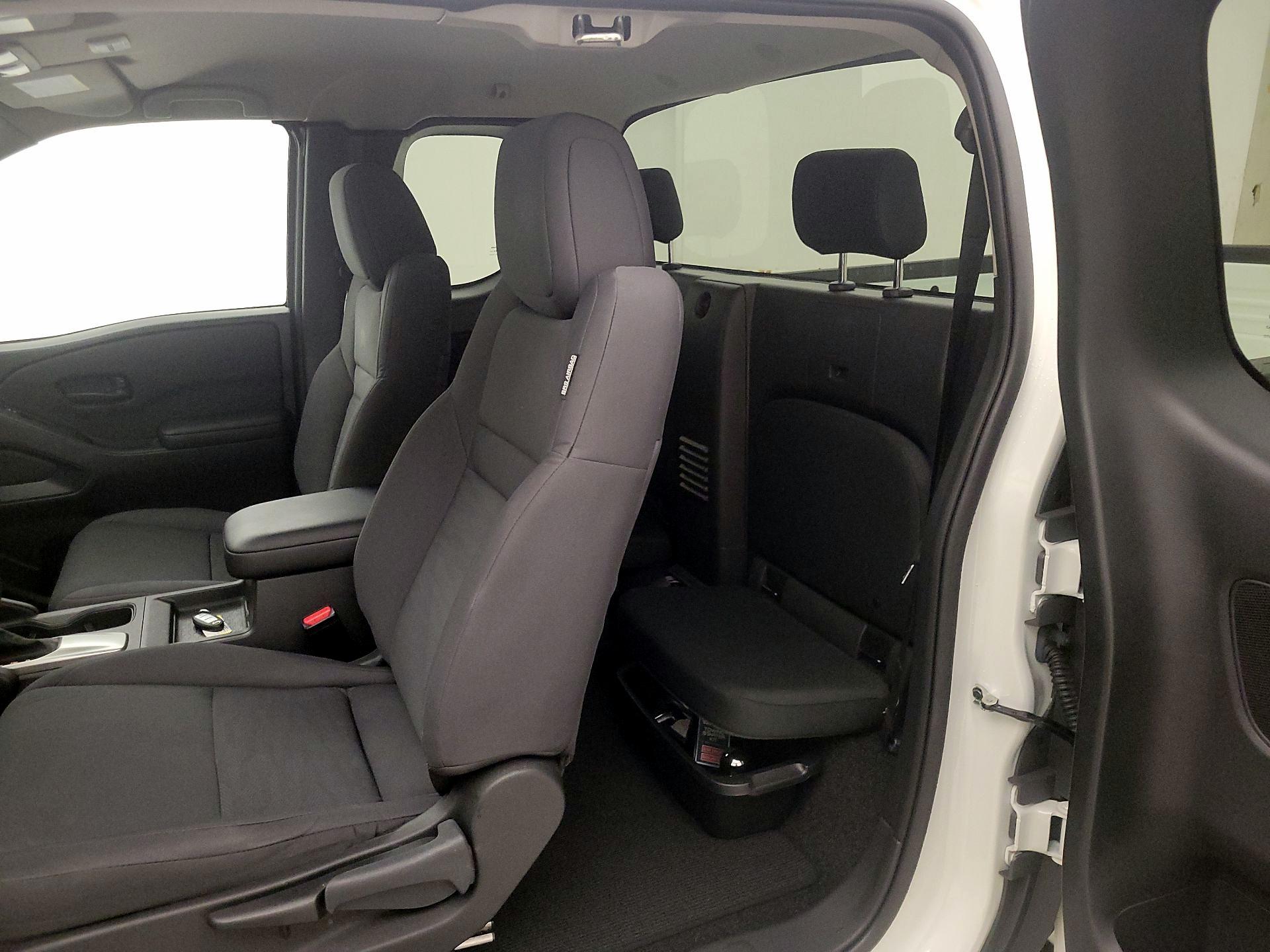 Thumbnail: 2025 Nissan Frontier - 19