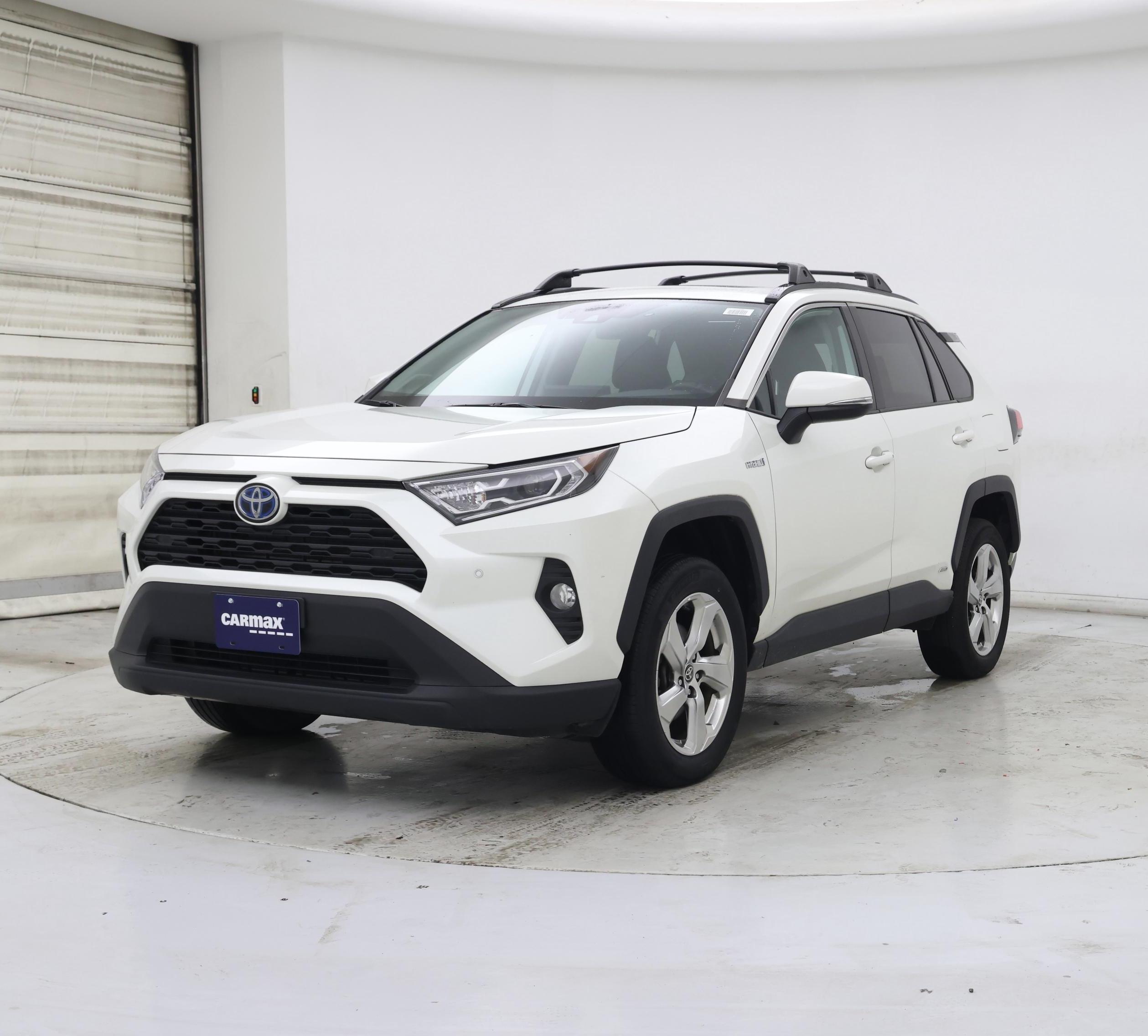 Thumbnail: 2021 Toyota RAV4 - 4