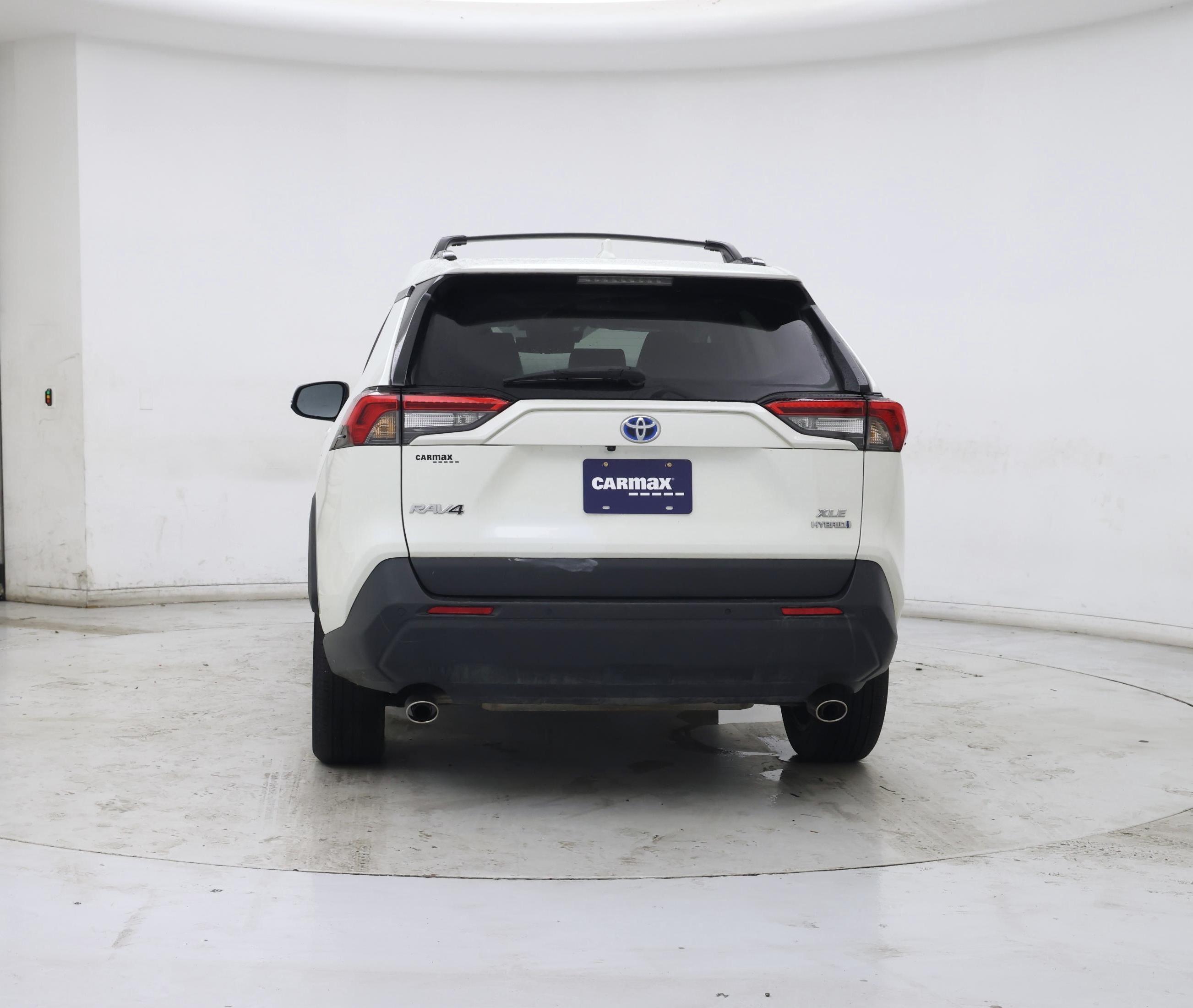 Thumbnail: 2021 Toyota RAV4 - 6