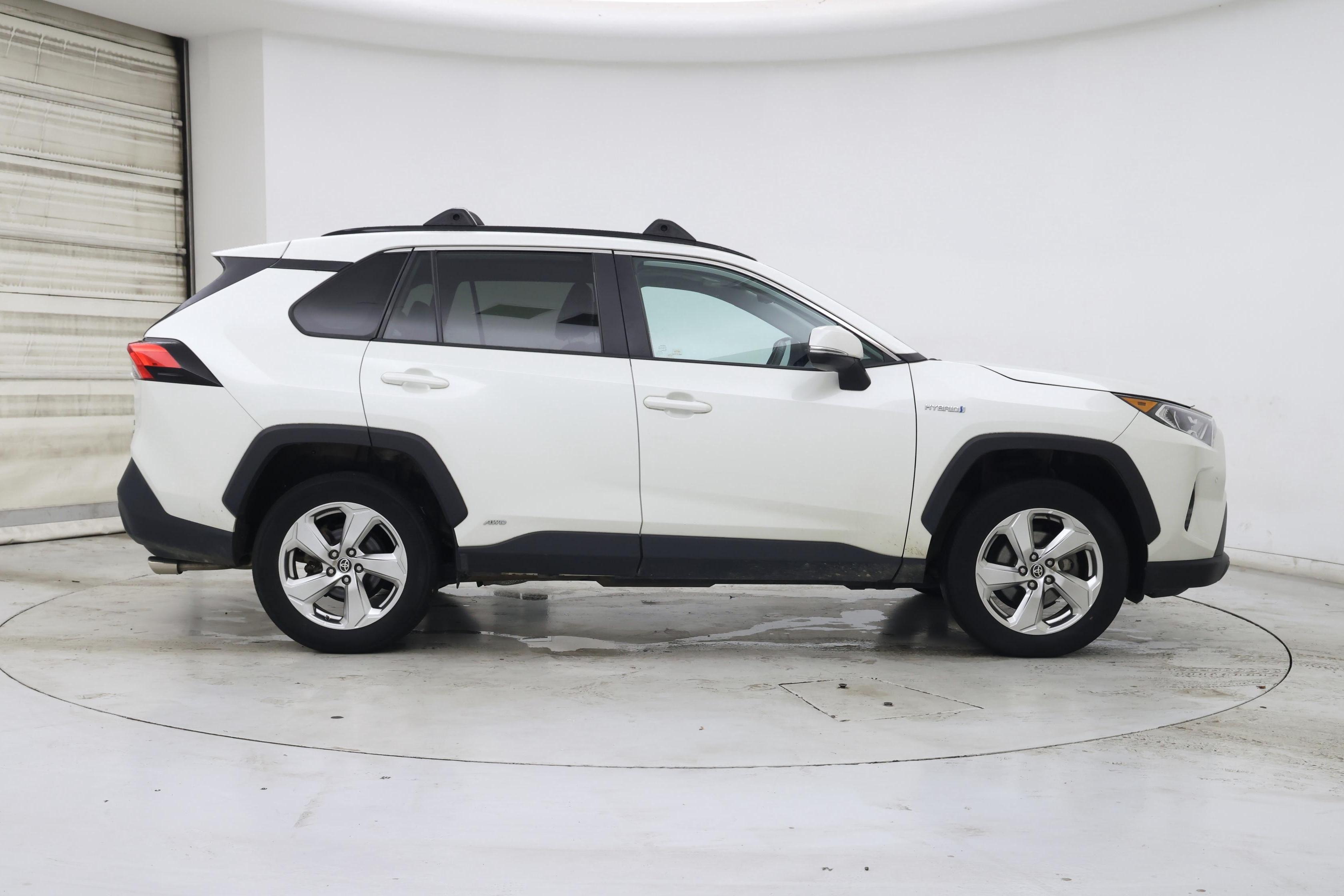 Thumbnail: 2021 Toyota RAV4 - 7