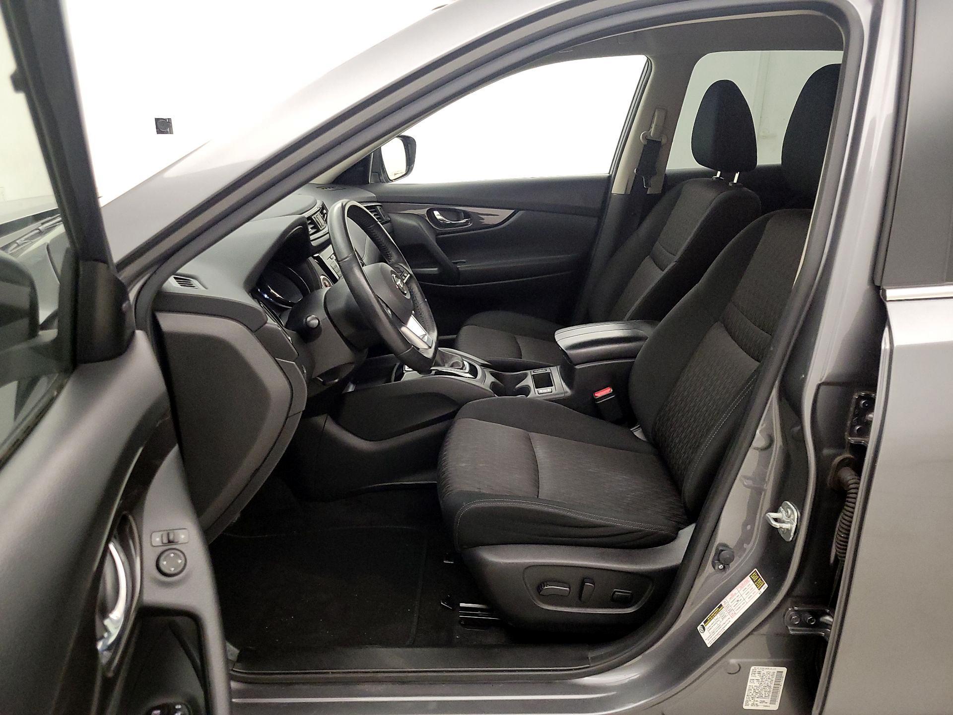 Thumbnail: 2019 Nissan Rogue - 11