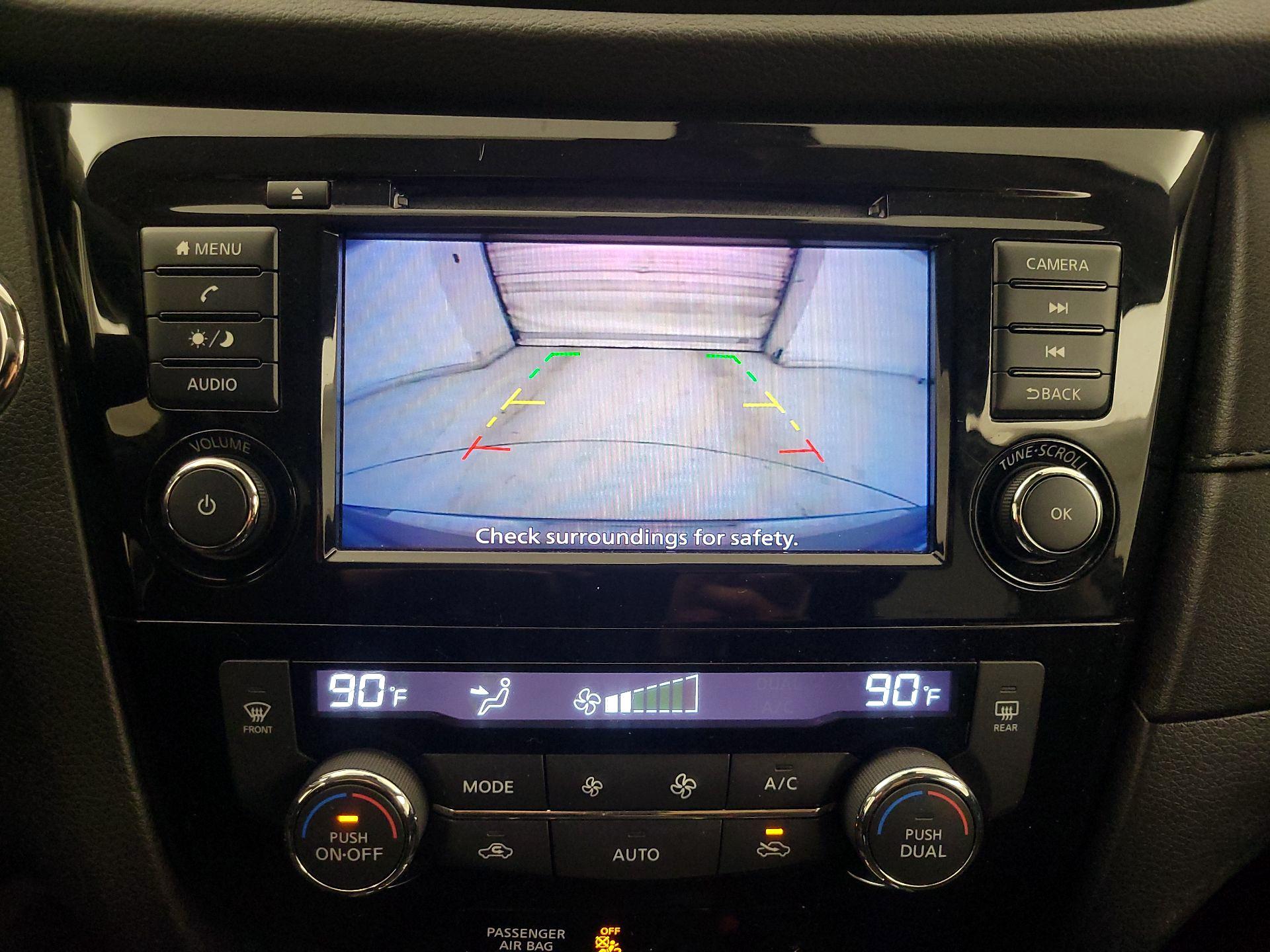 Thumbnail: 2019 Nissan Rogue - 14