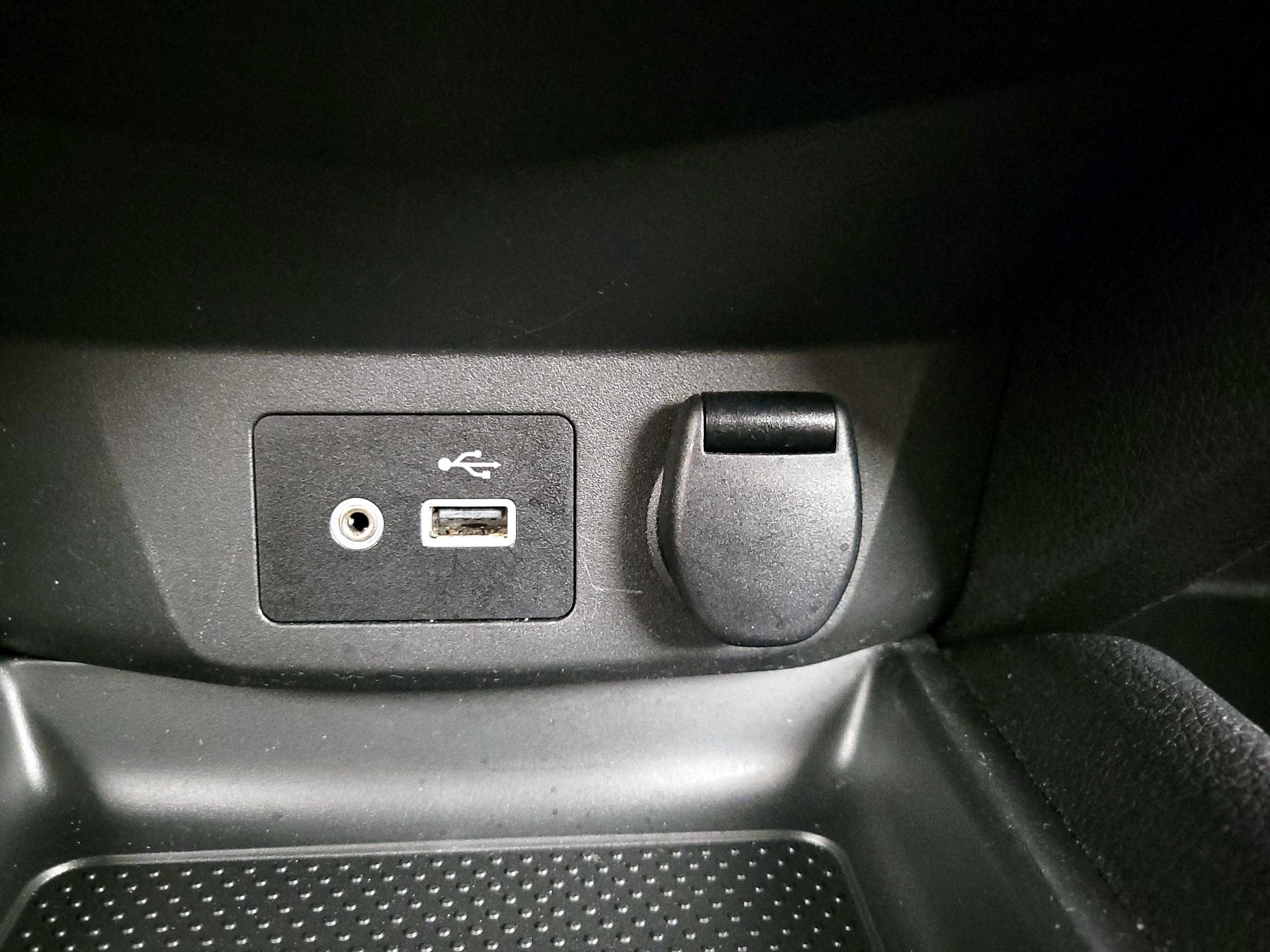 Thumbnail: 2019 Nissan Rogue - 18