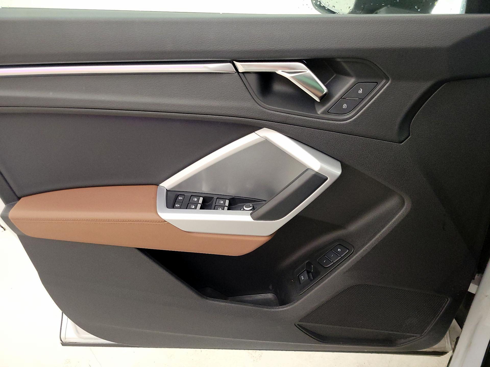 Thumbnail: 2022 Audi Q3 - 12