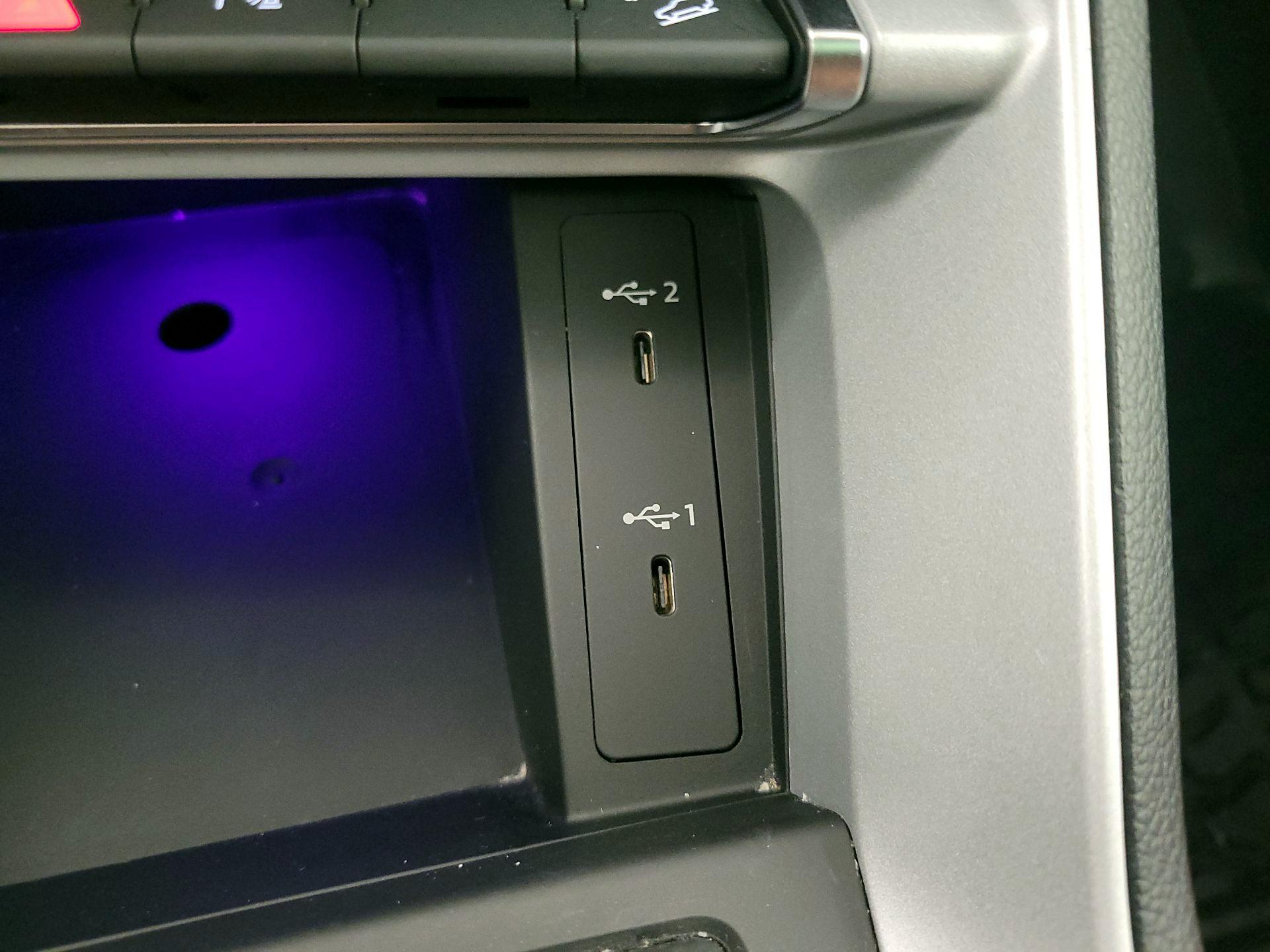 Thumbnail: 2022 Audi Q3 - 18