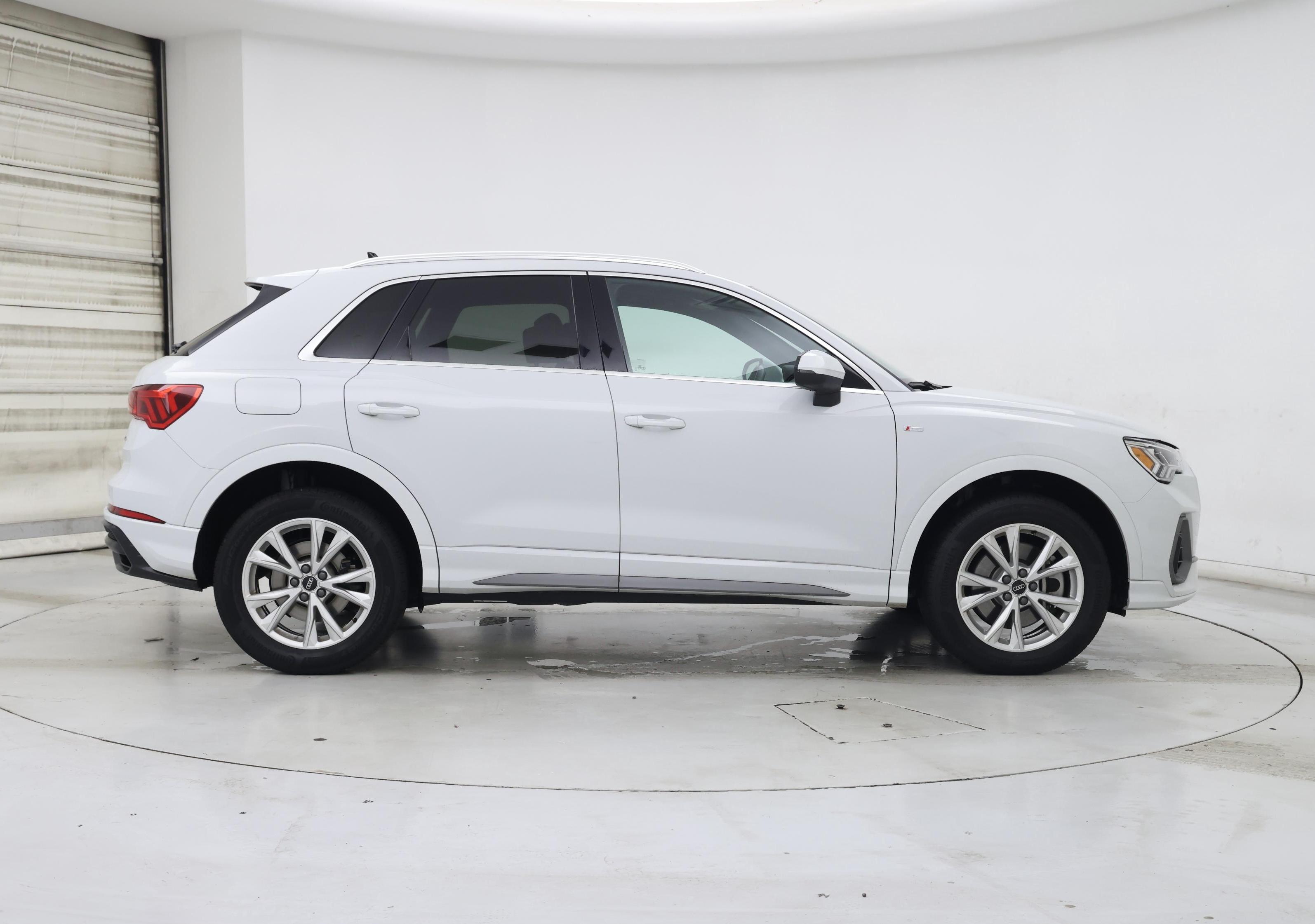 Thumbnail: 2022 Audi Q3 - 7