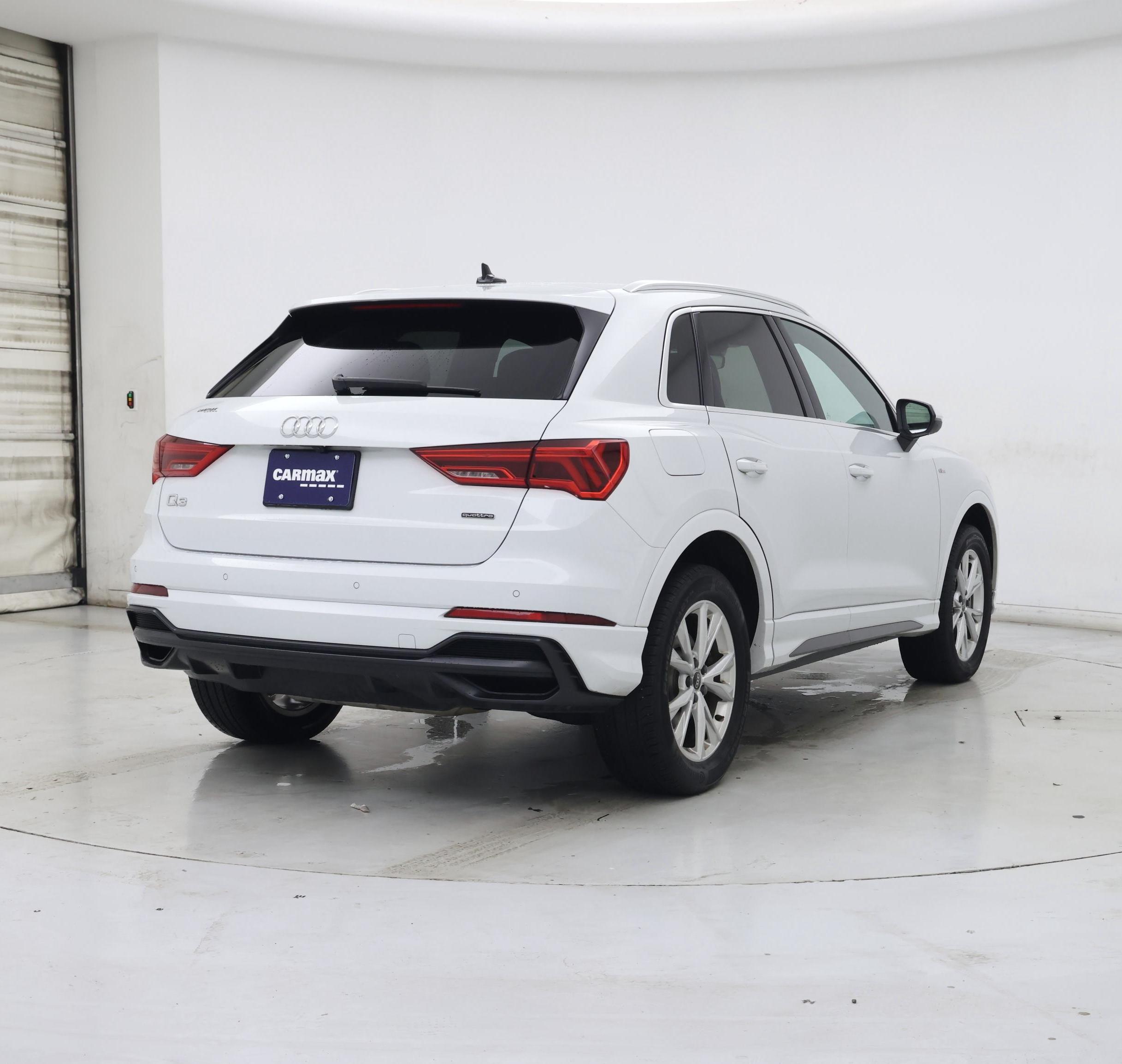 Thumbnail: 2022 Audi Q3 - 8